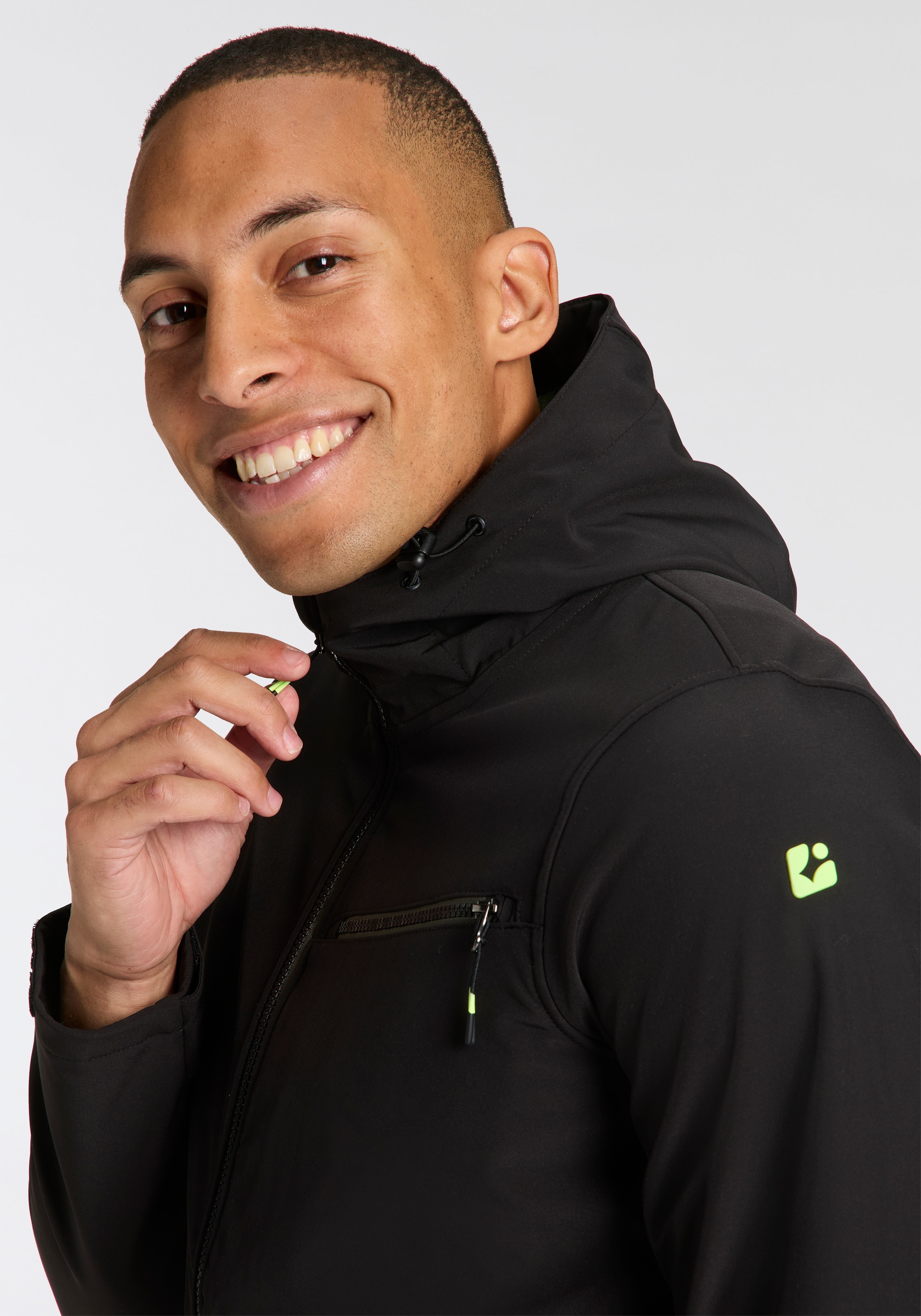 Thumbnail - Killtec Softshelljacke mit Kapuze wärmend & wind- & wasserabweisend, Übergangsjacke