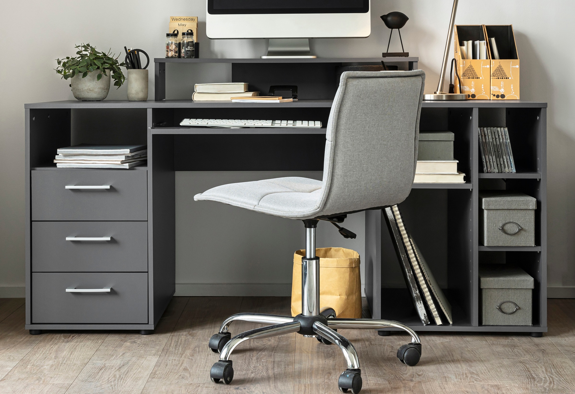 VOGL Möbelfabrik Schreibtisch "Lenny", Tastaturauszug, Aufsatz & Towerfach, günstig online kaufen