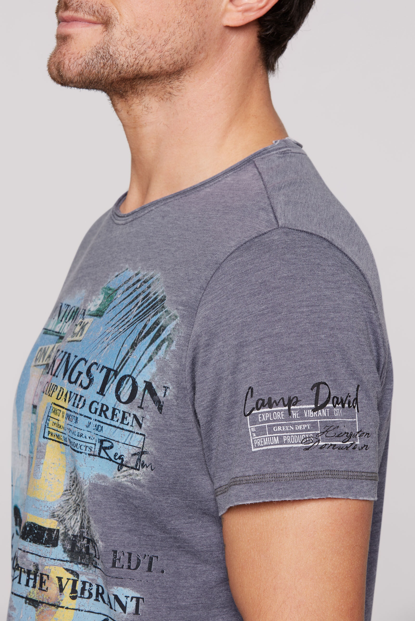 CAMP DAVID Rundhalsshirt, mit offener Kante am Ausschnitt
