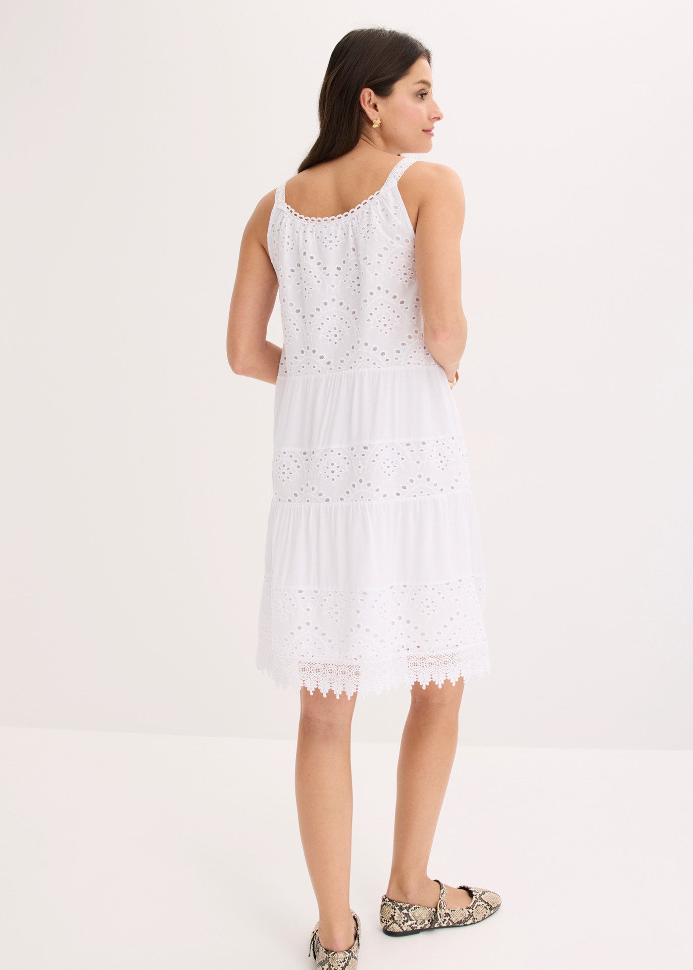 bonprix Trägerkleid kurzes Sommerkleid, mit Spitze, Loose Fit Passform