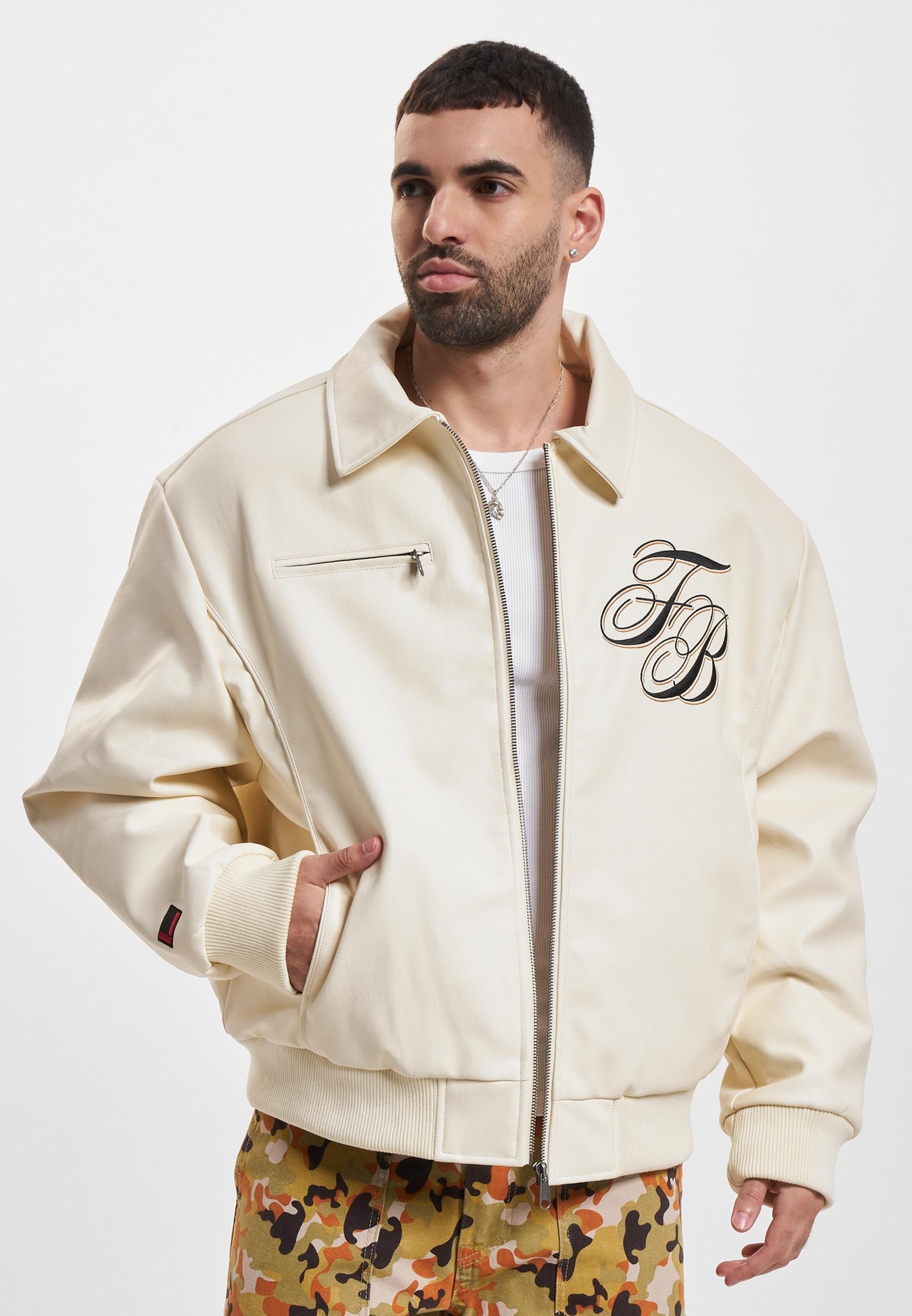 Fubu Collegejacke »Fubu Herren FM234-008-3 Fb Initials Leather Coach Jacket«, (1 St.), ohne Kapuze