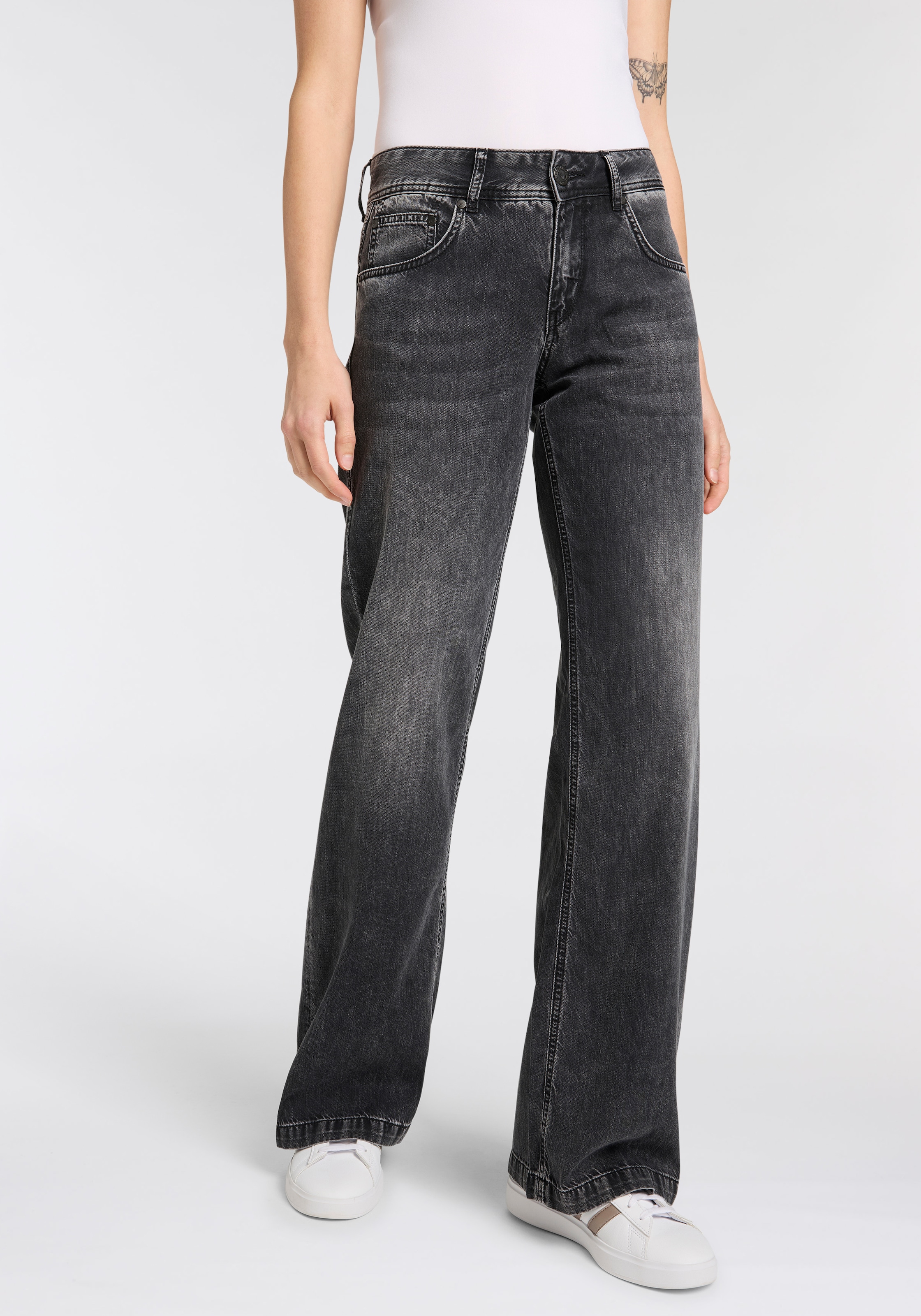 Herrlicher 5-Pocket-Jeans "Edna Denim Black", mit ausgestelltem Bein günstig online kaufen
