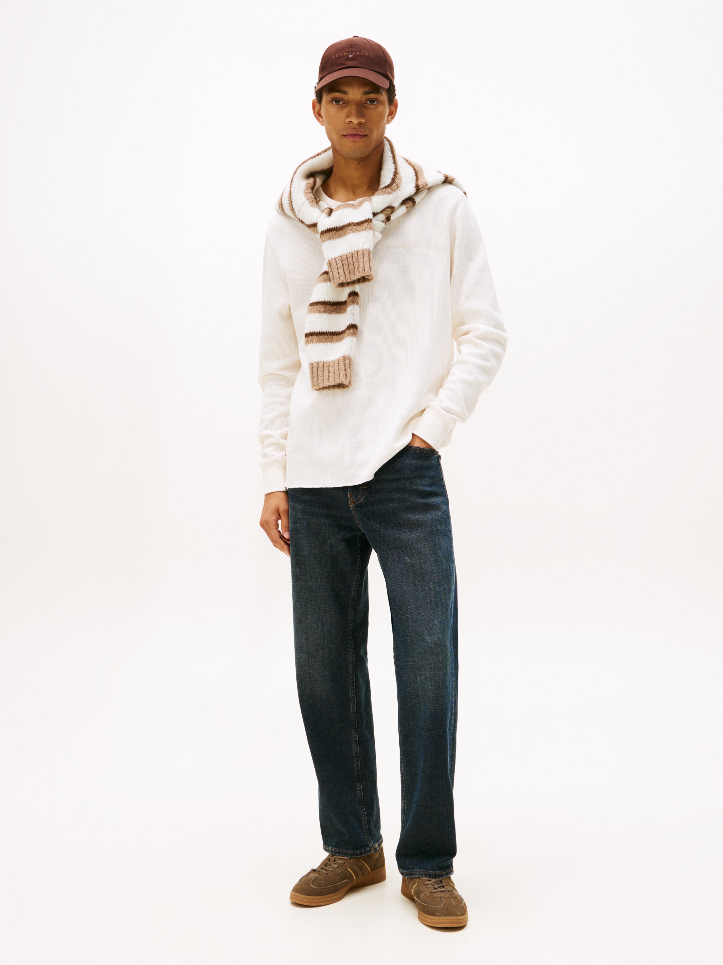 Thumbnail - Tommy Jeans Henleyshirt "TJM WAFFLE SCRIPT HENLEY" Rundhals, slim fit, mit feiner Struktur
