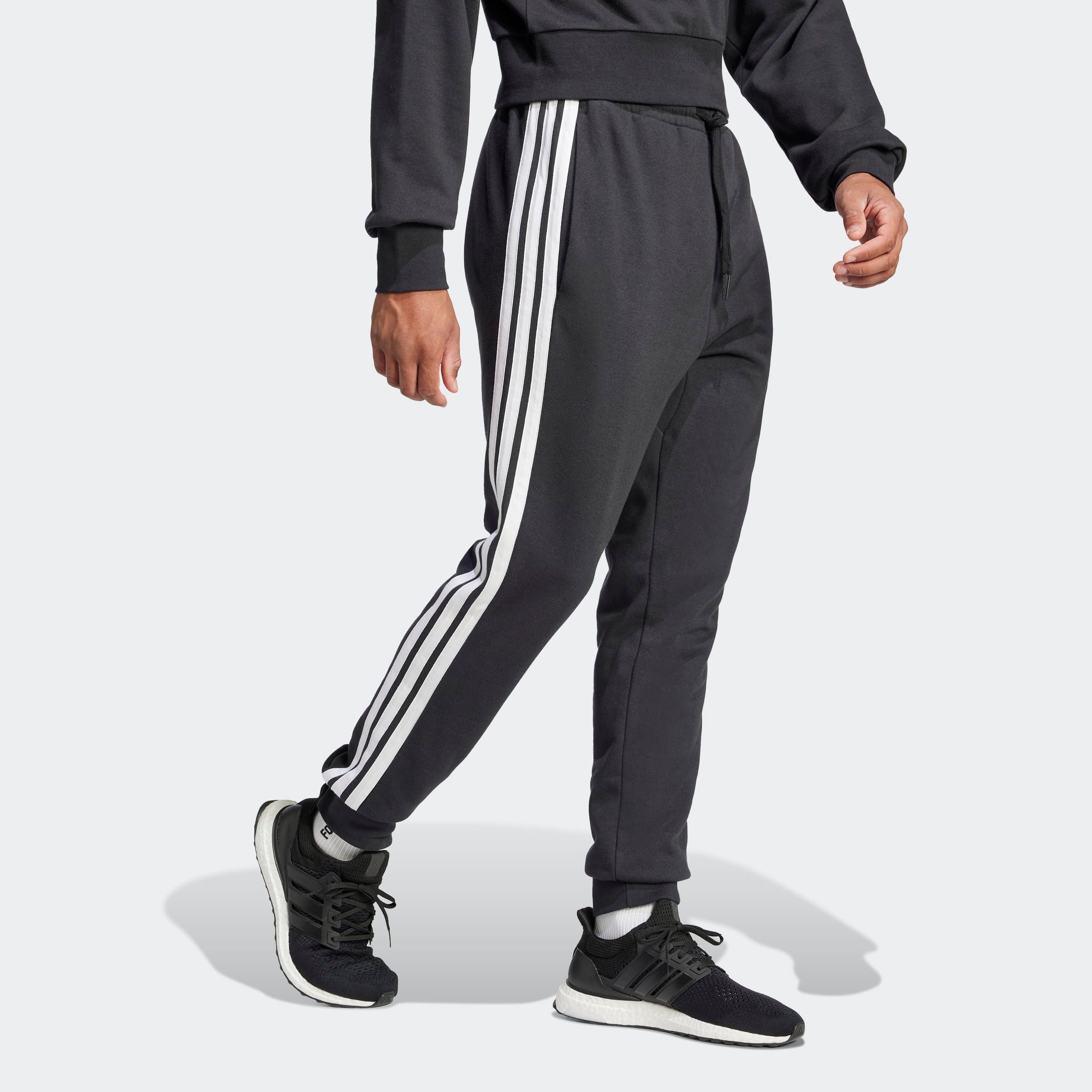 adidas Sportswear Sporthose »M 3S FT TC PT«, (1 tlg.), Jogginghose aus weichem French Terry Material