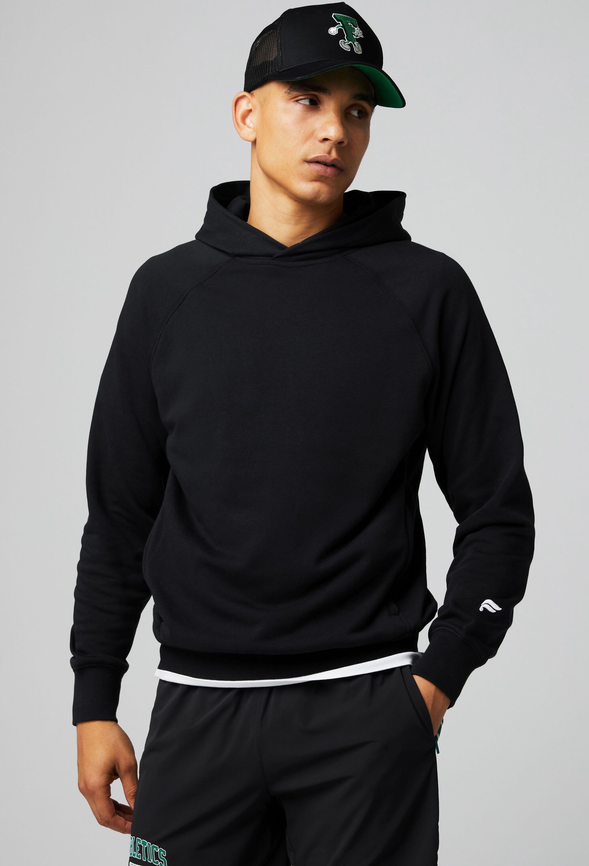 Fabletics Kapuzensweatshirt »Fabletics HOODIE THE-YEAR-ROUND-TERRY-HOODIE«, aus Frotteestoff
