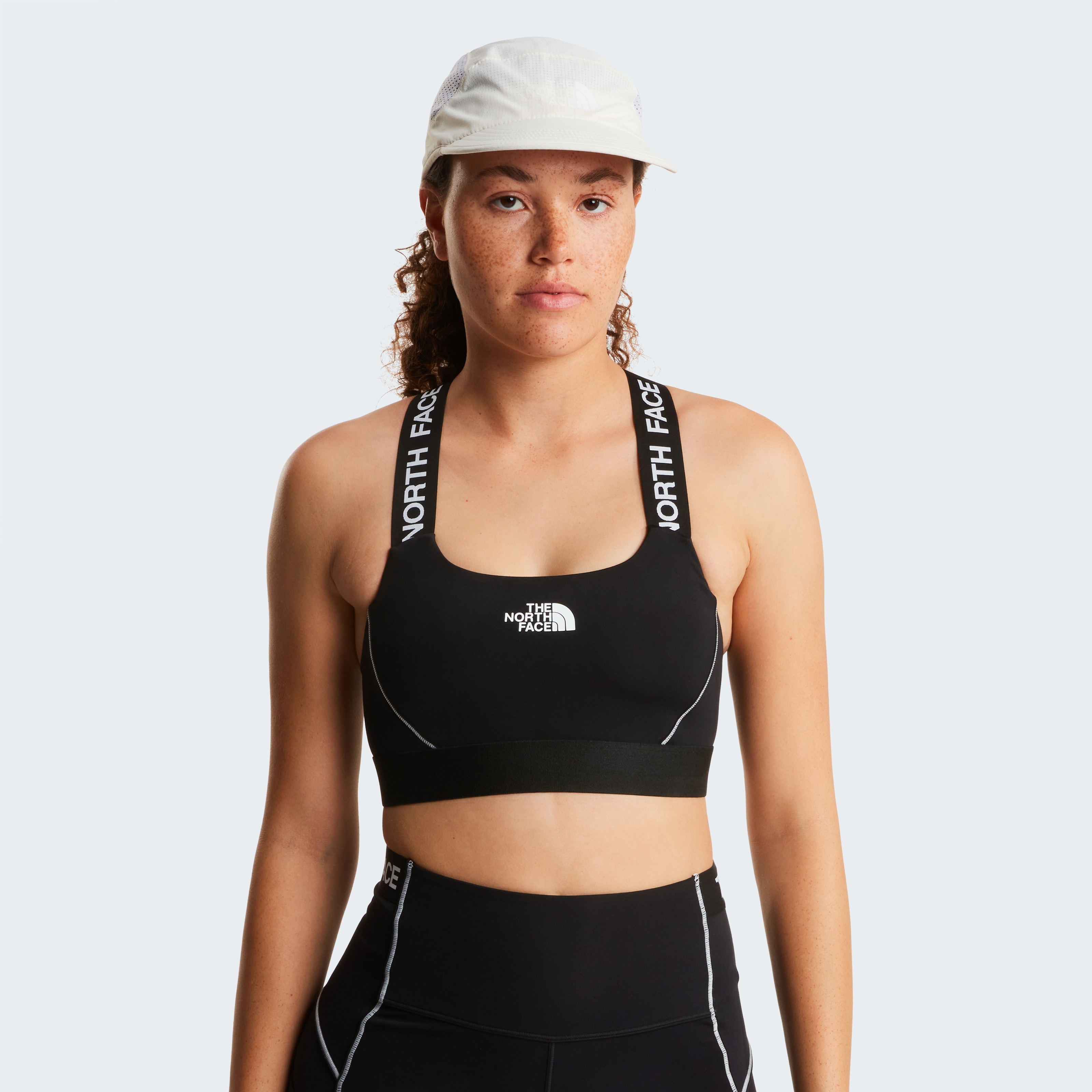 The North Face Sport-BH "W CAMBRENA BRA" für Fitness und Outdoor-Training, mit schweißableitendem FlashDry™
