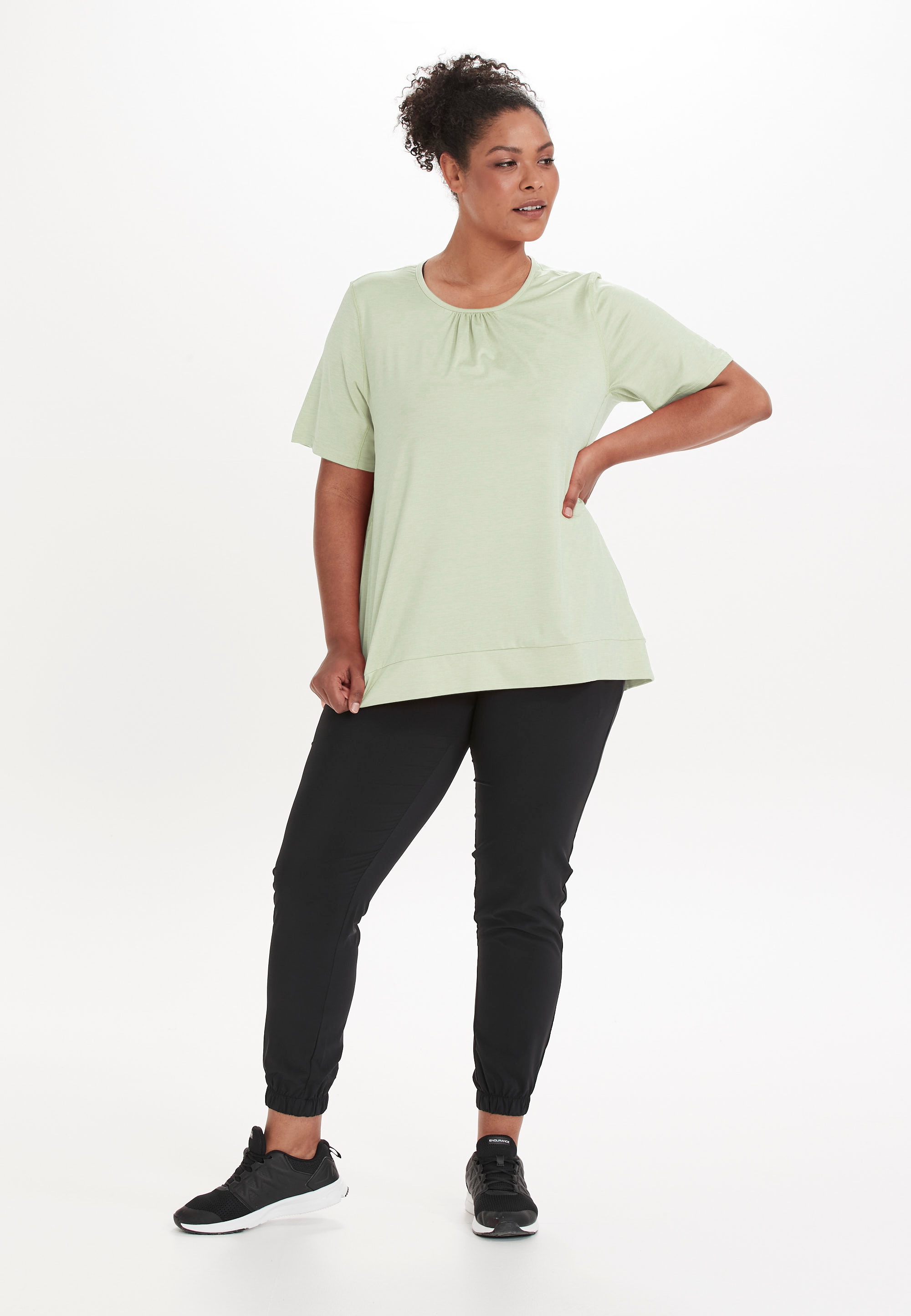 Q by Endurance Funktionsshirt »BREE MELANGE«, (1 tlg.), mit QUICK DRY-Technologie