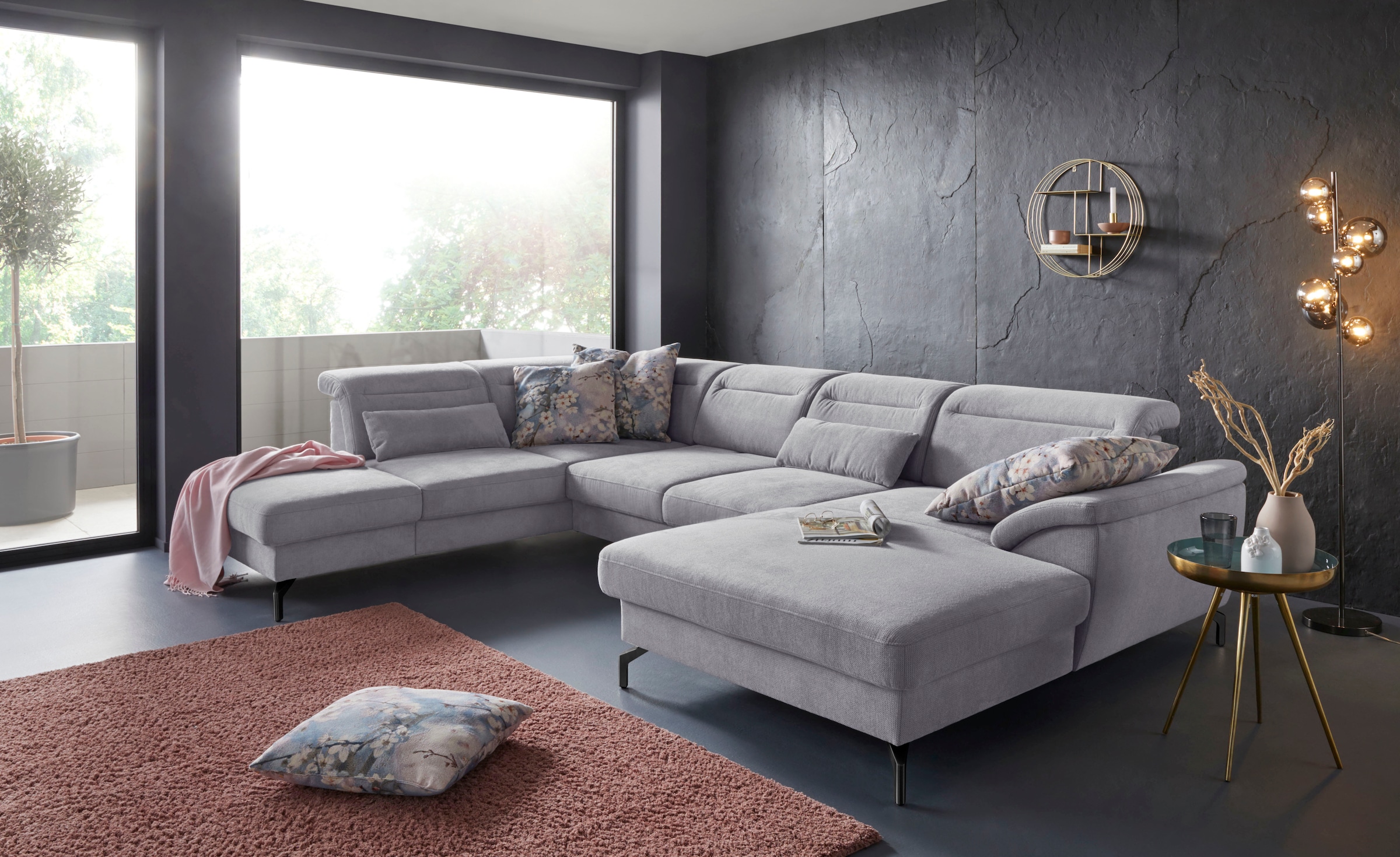 sit&more Wohnlandschaft "Percy U-Form" 15 cm Fußhöhe, Sitztiefenverstellung, wahlweise in 2 Fußfarben