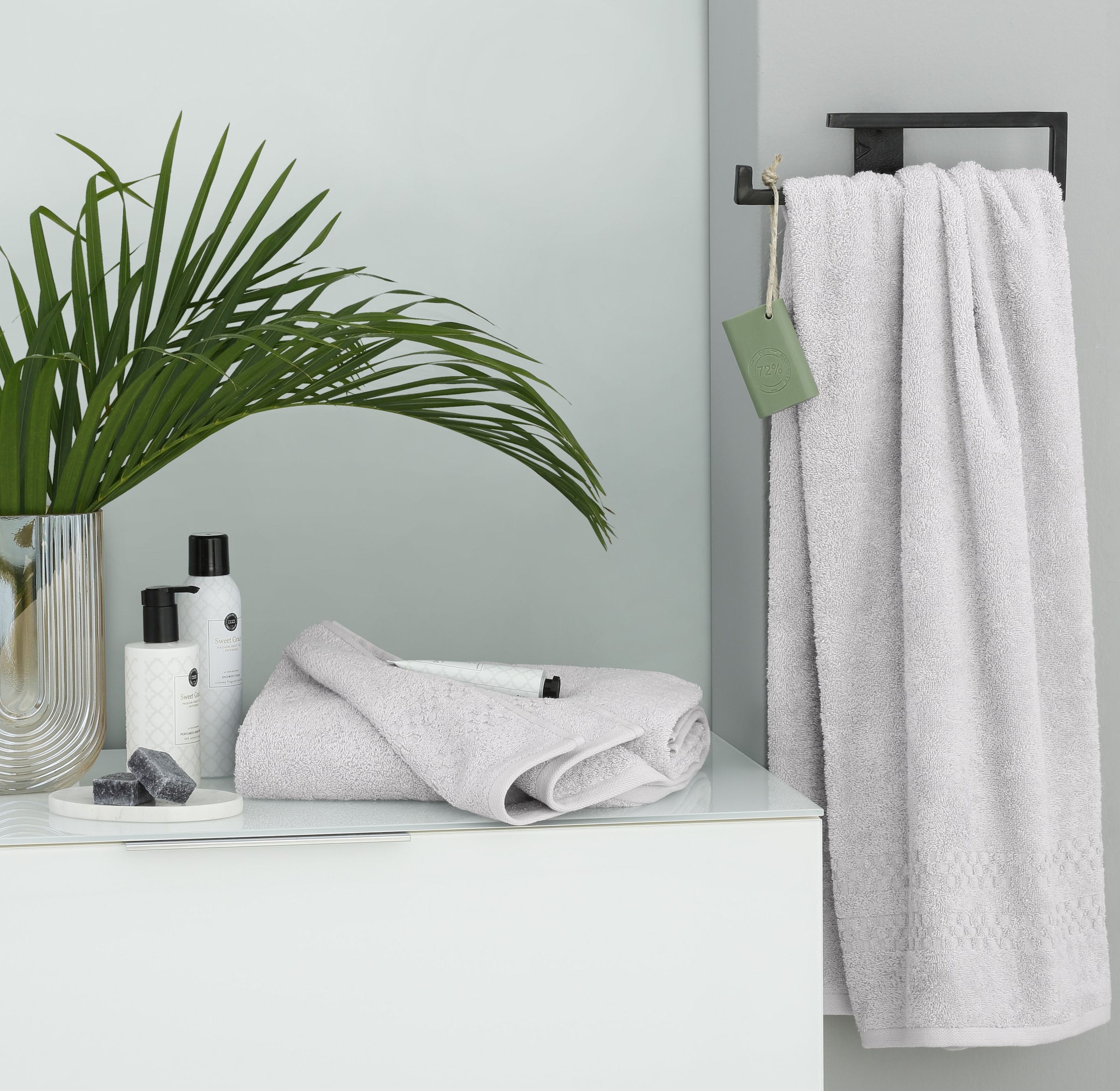 my home Duschtücher »Regona, Duschtücher (70x140cm), flauschig und weich, 500 gr/m²«, (Set, 2 St.), Premium Handtücher mit Bordüre, Handtuch-Set, 100% Baumwolle