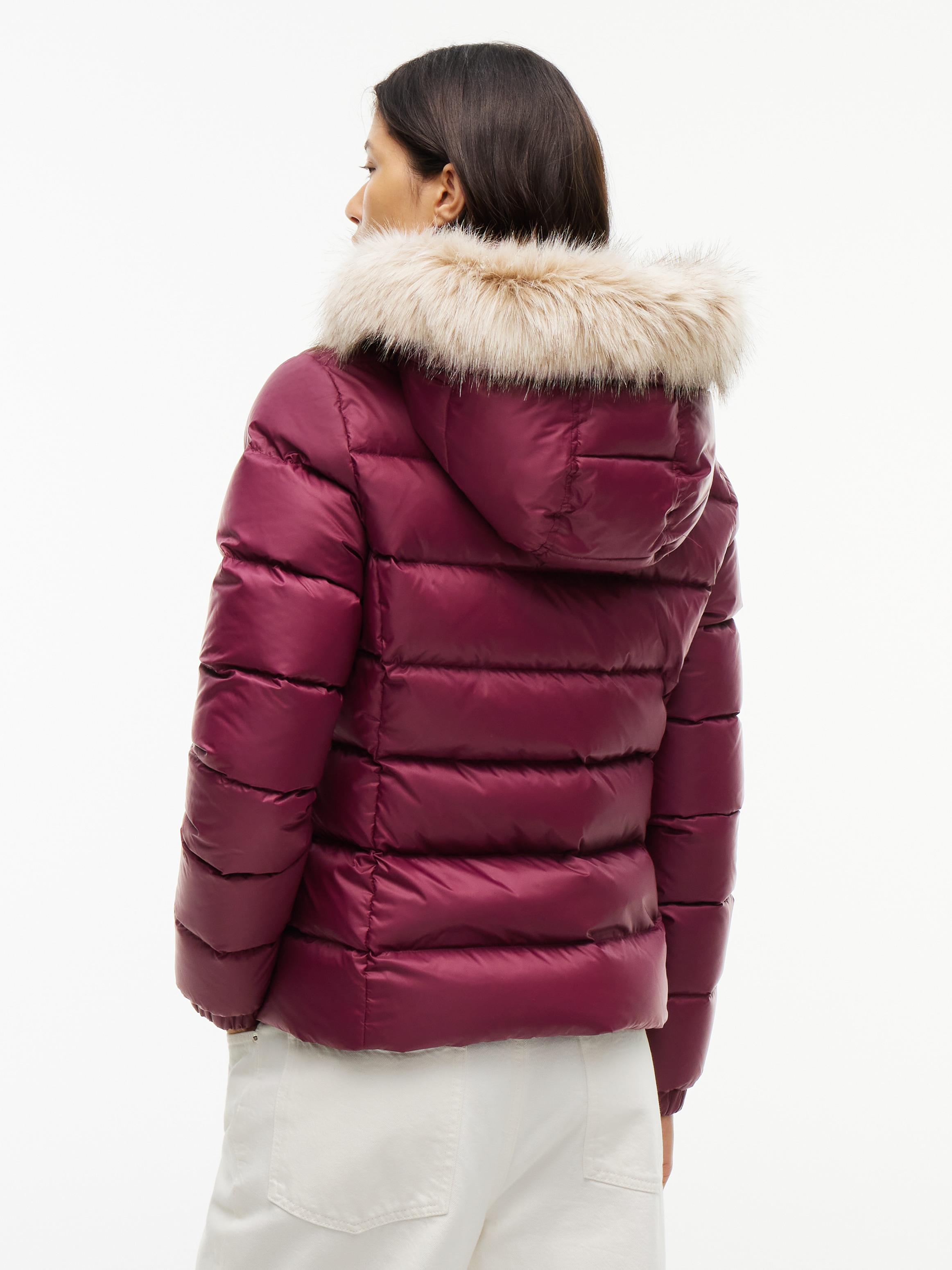 Tommy Jeans Steppjacke »TJW BASIC HOODED DOWN JACKET EXT« mit Kapuze Kunstfaser