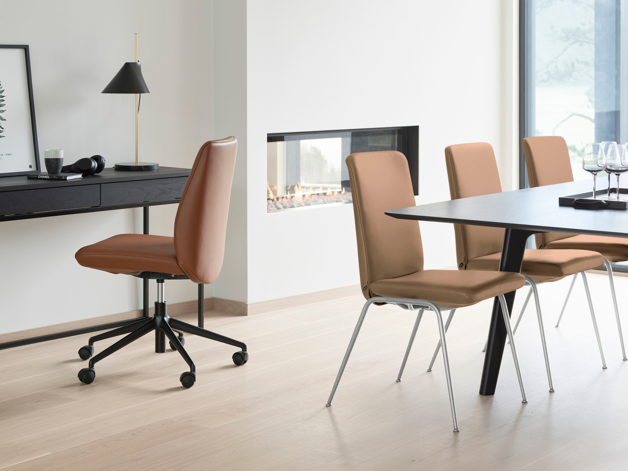 Stressless® Polsterstuhl »Laurel«, Leder BATICK, Low Back, Größe L, mit Beinen aus Stahl in Schwarz matt