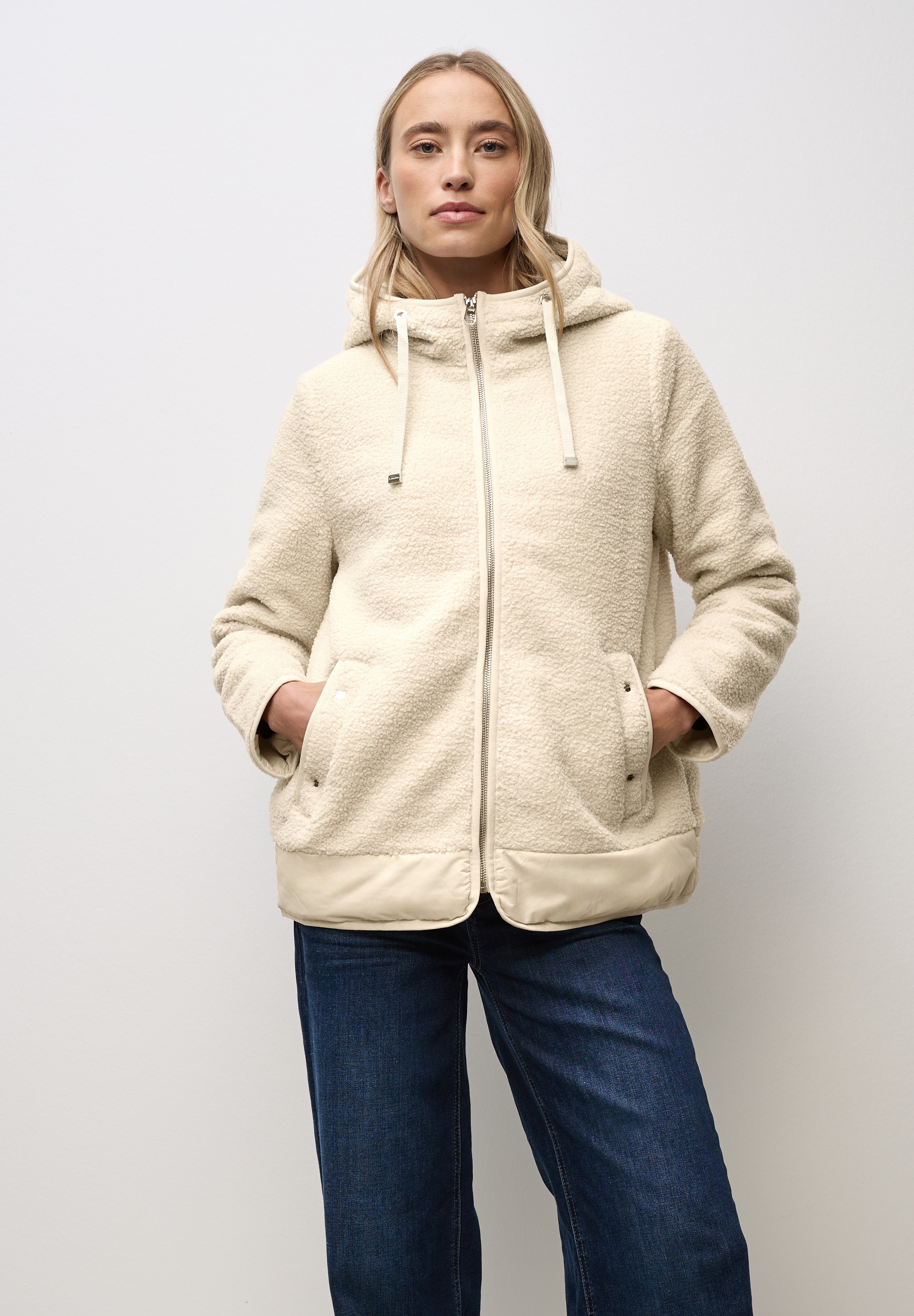 STREET ONE Fellimitatjacke mit Kapuze in Unifarbe günstig online kaufen