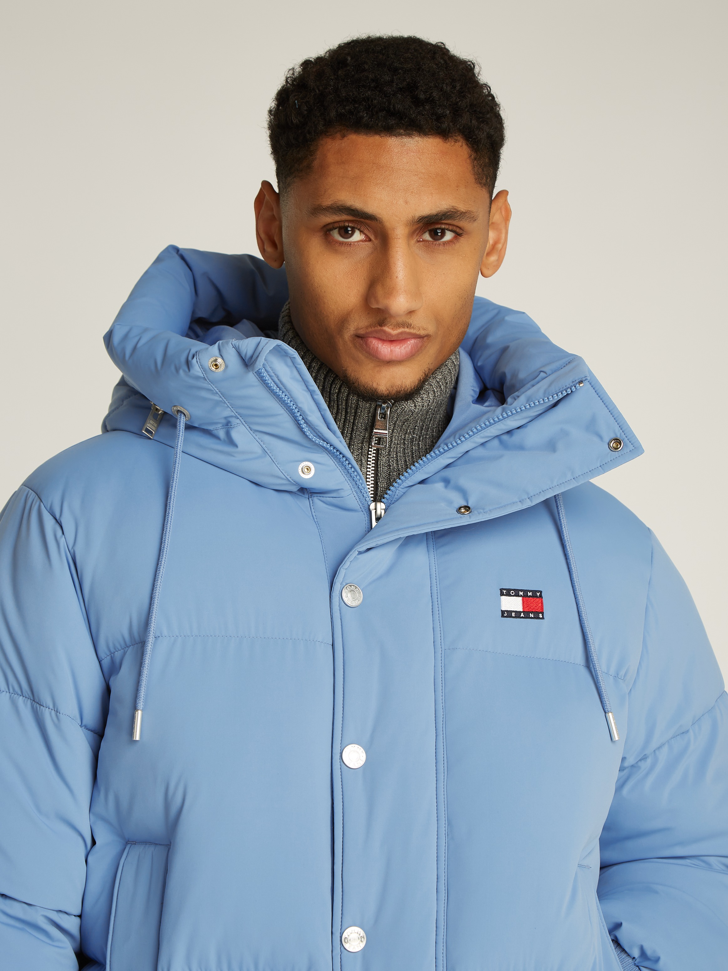 Tommy Jeans Steppjacke »TJM BRANDED PUFFER JACKET EXT«, mit Kapuze, mit Logostickerei