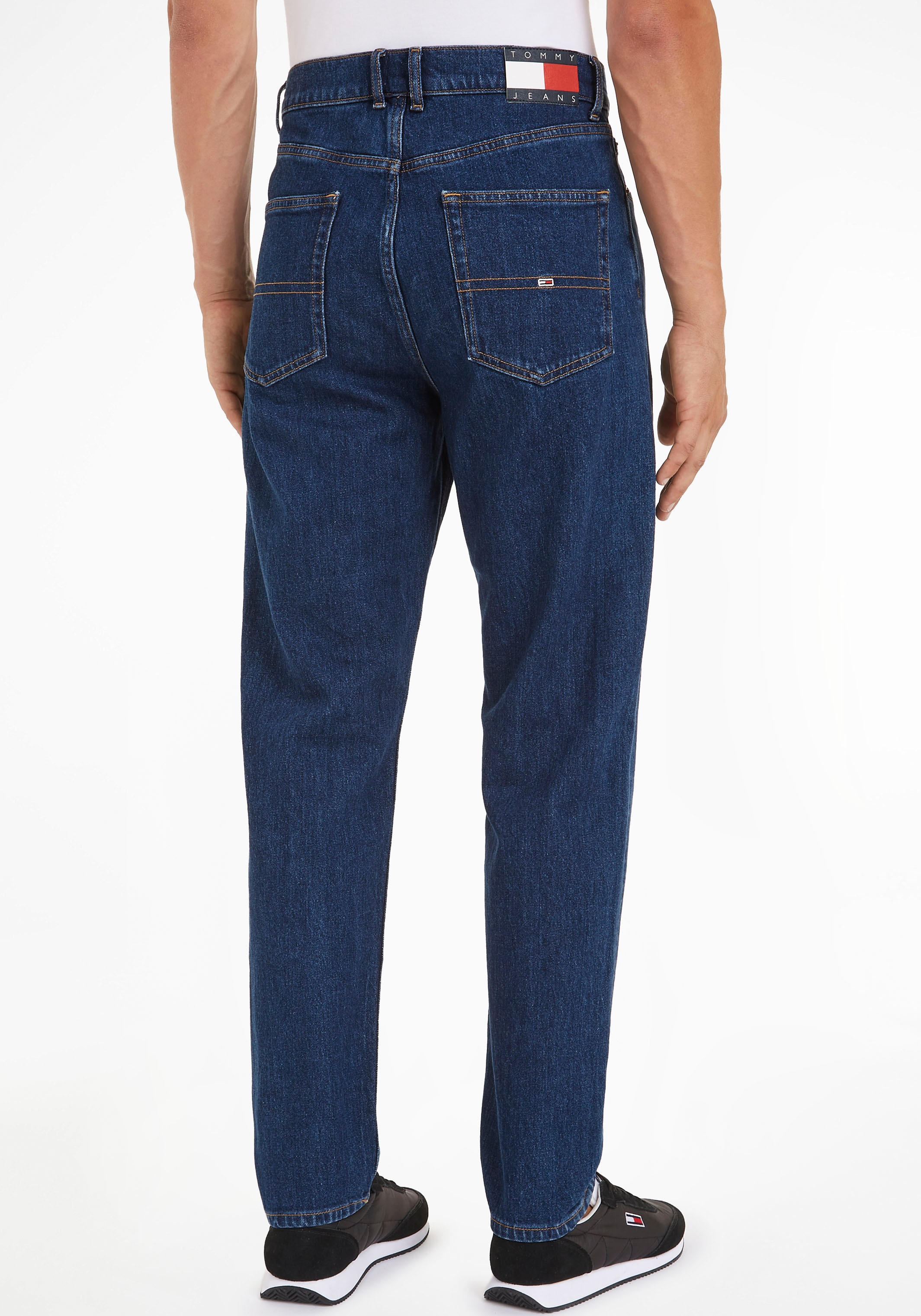 Tommy Jeans Tapered-fit-Jeans "Isaac Relaxed Tapered", im 5-Pocket-Style günstig online kaufen