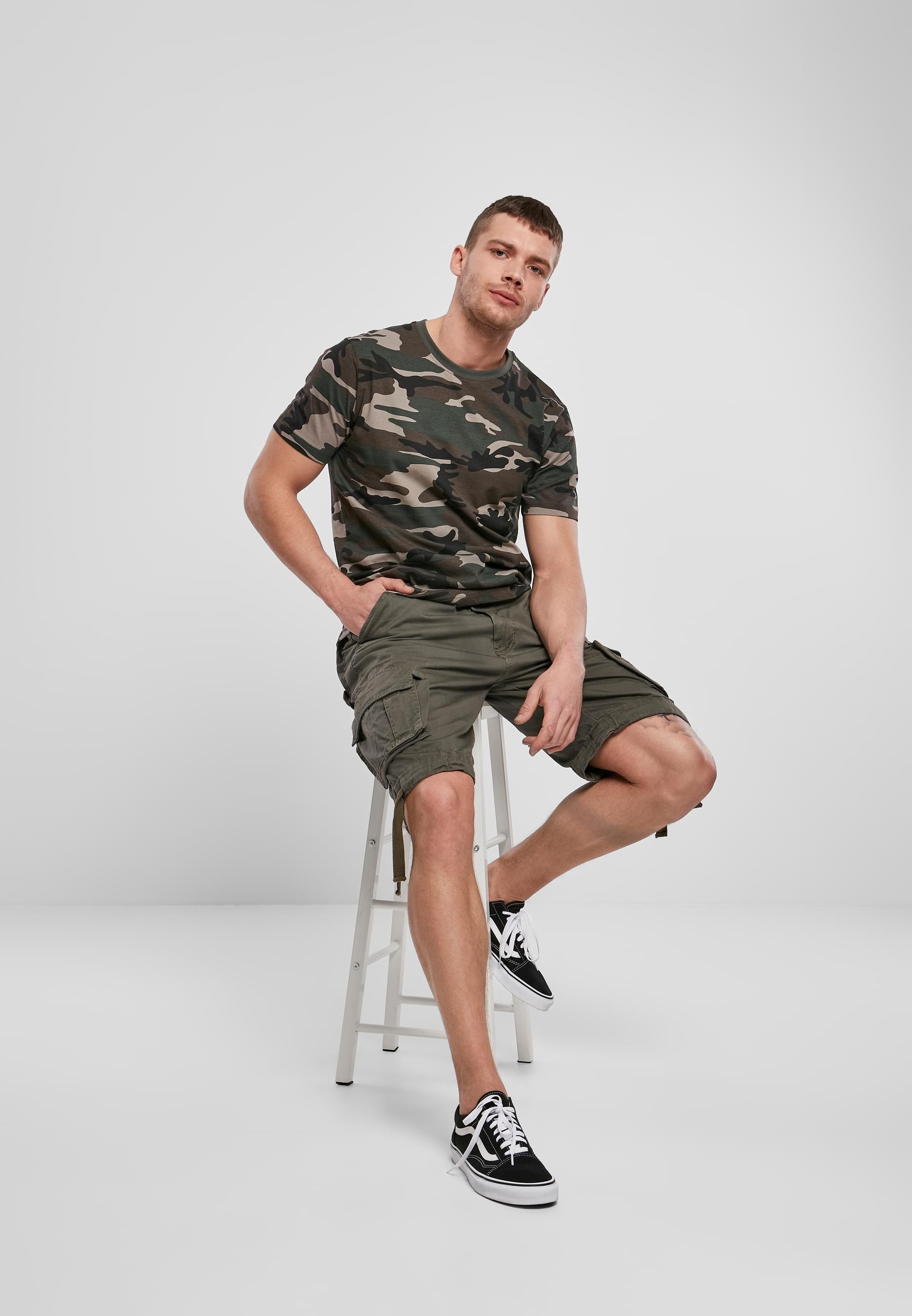 Brandit Stoffhose »Brandit Herren Urban Legend Cargo Shorts«, (1 tlg.)