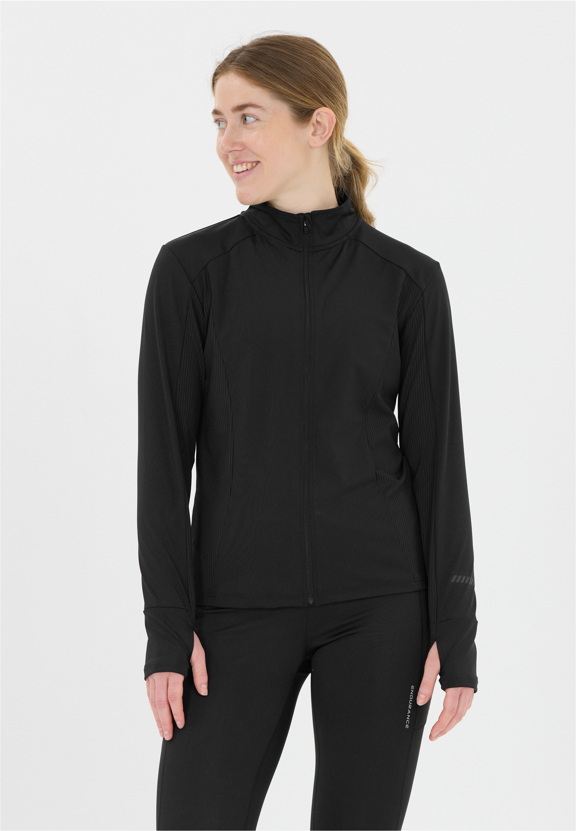 ENDURANCE Trainingsjacke "Pulasan" mit integrierten Daumenschlaufen günstig online kaufen