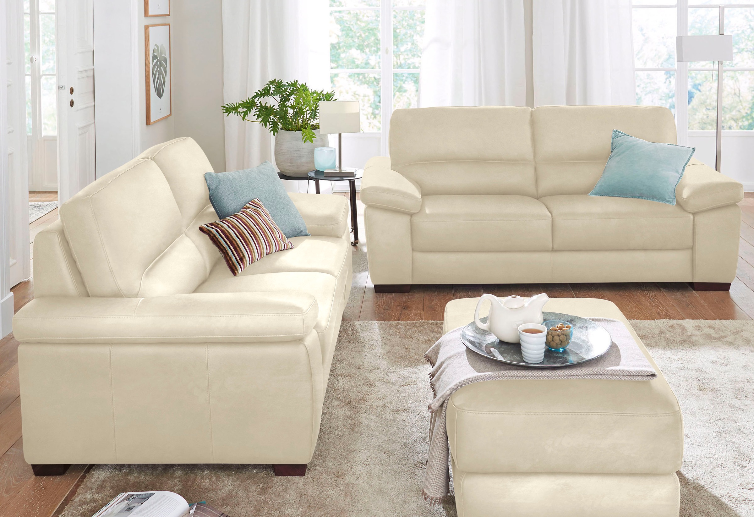CALIA ITALIA 2-Sitzer »Gaia, Sofa im edlen Design und mit erstklassigem Sitzkomfort«, aus pflegeleichtem Luxus-Microfaser Ginevra Hydro Care