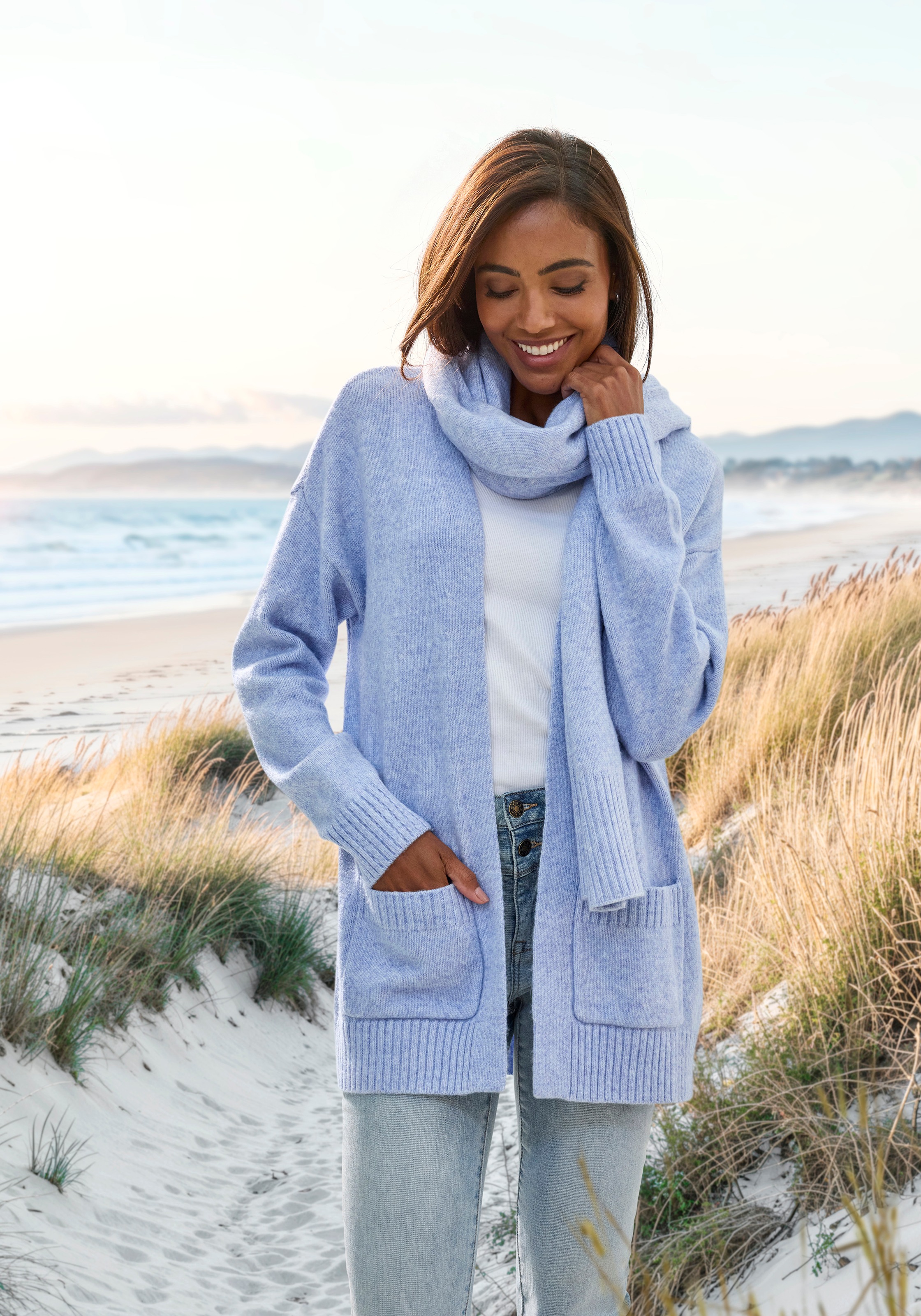 Vivance Strickjacke Set, mit Schal, aus kuscheliger Strickqualität, Cardiga günstig online kaufen