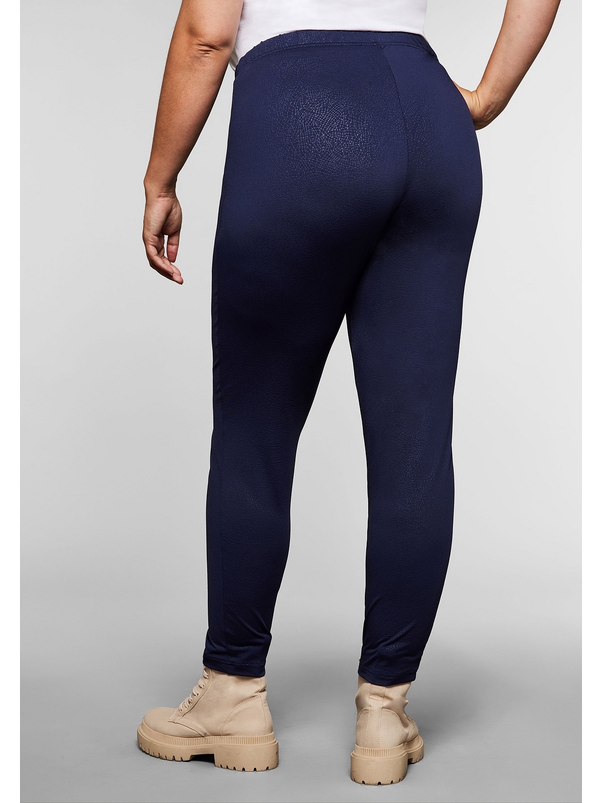 Sheego Leggings »Große Größen«, mit dezent grafischem Muster