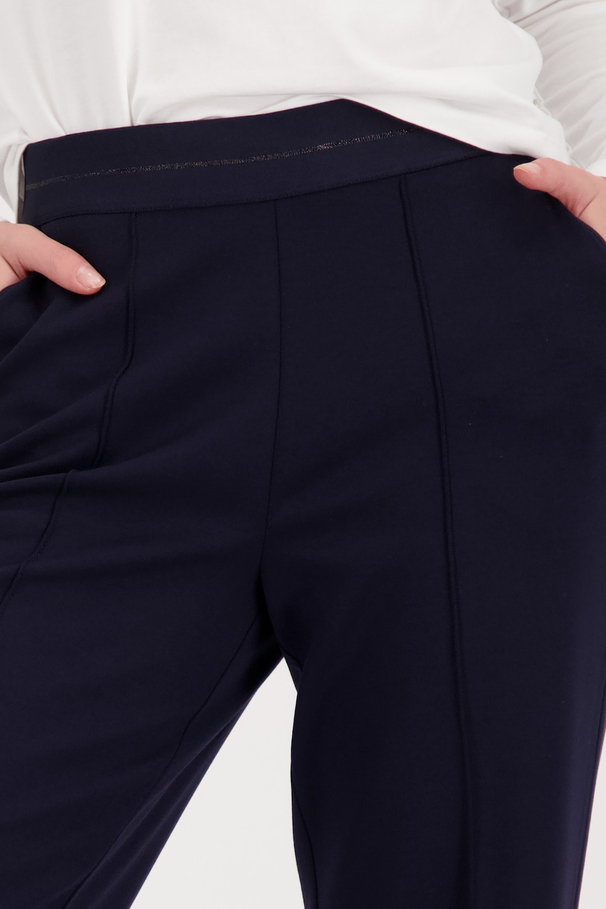 Monari Jogger Pants »Basic Lurex«  elastischer Bund mit Glitzerstreifen, Straight Fit