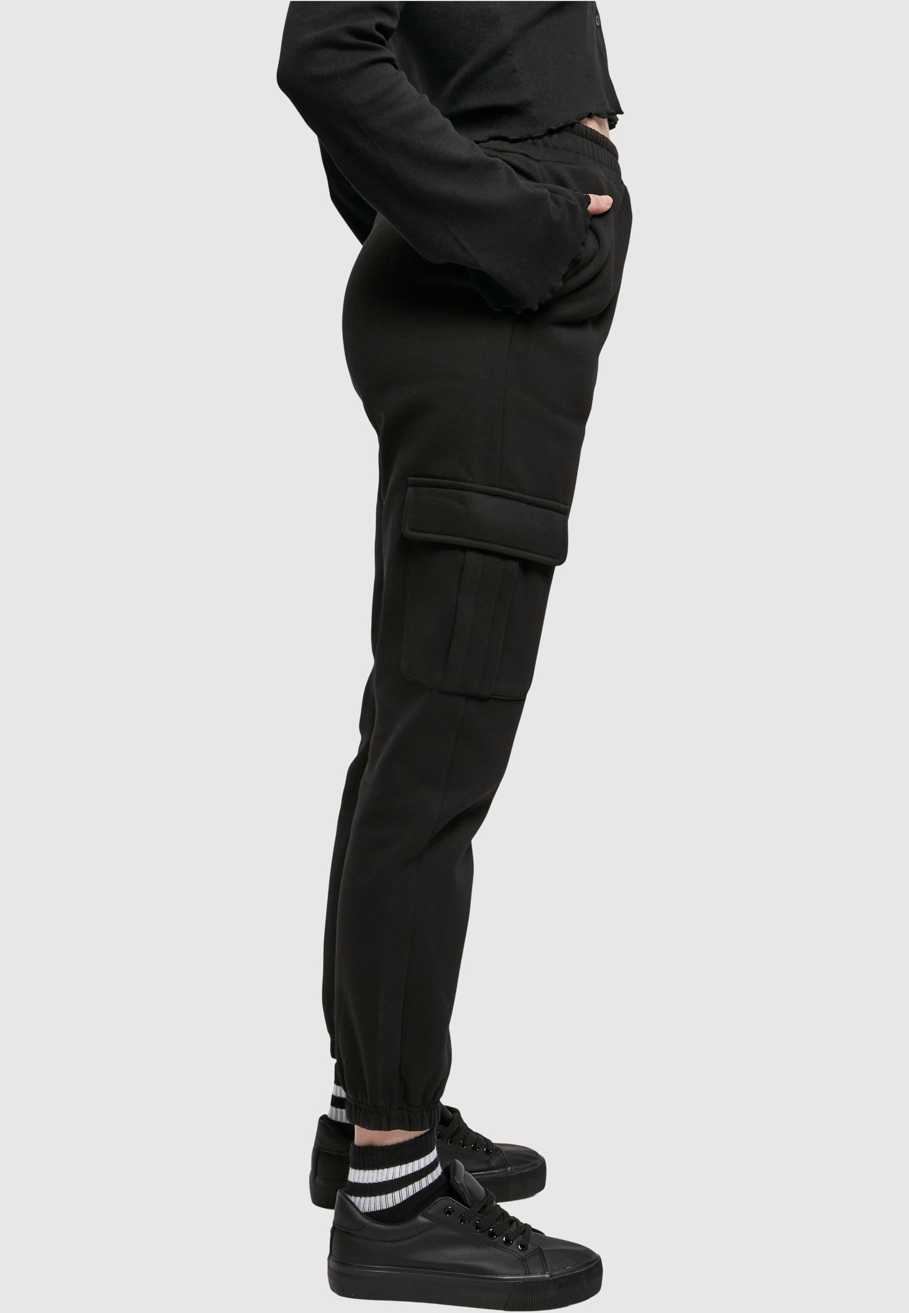 URBAN CLASSICS Jogginghose »Urban Classics Damen Ladies High Waist Cargo Sweat Pants«, (1 tlg.)
