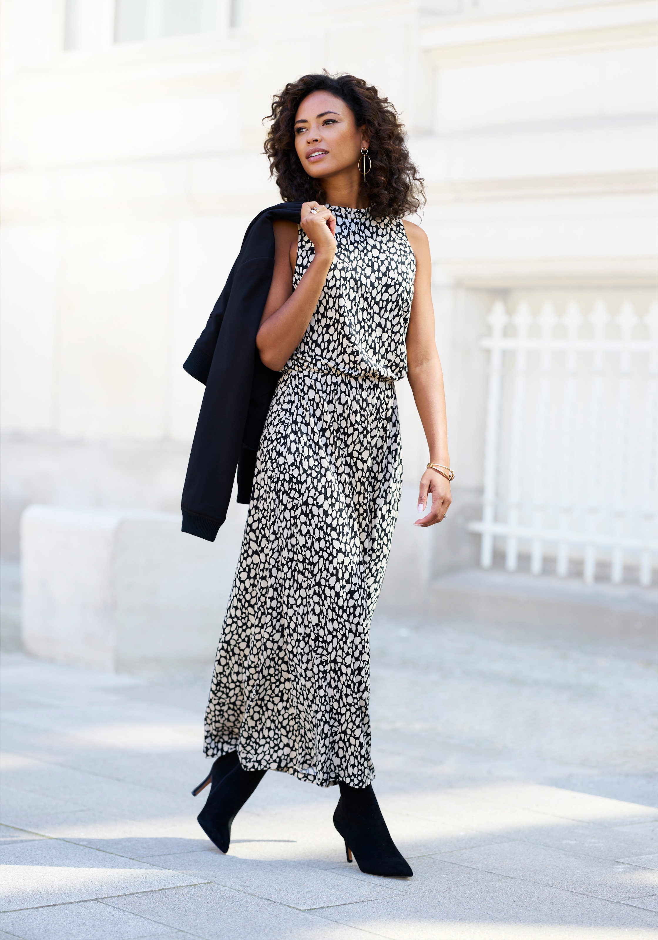 LASCANA Jerseykleid mit Alloverdruck, Midikleid, hochgeschlossen, sommerlic günstig online kaufen