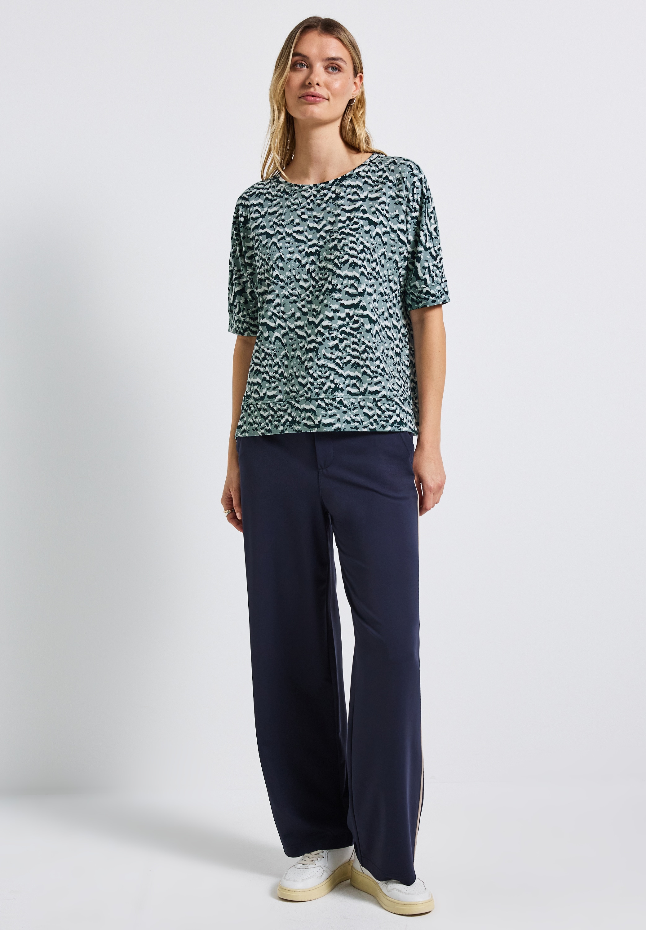 STREET ONE Rundhalsshirt, im soften Baumwoll-Mix