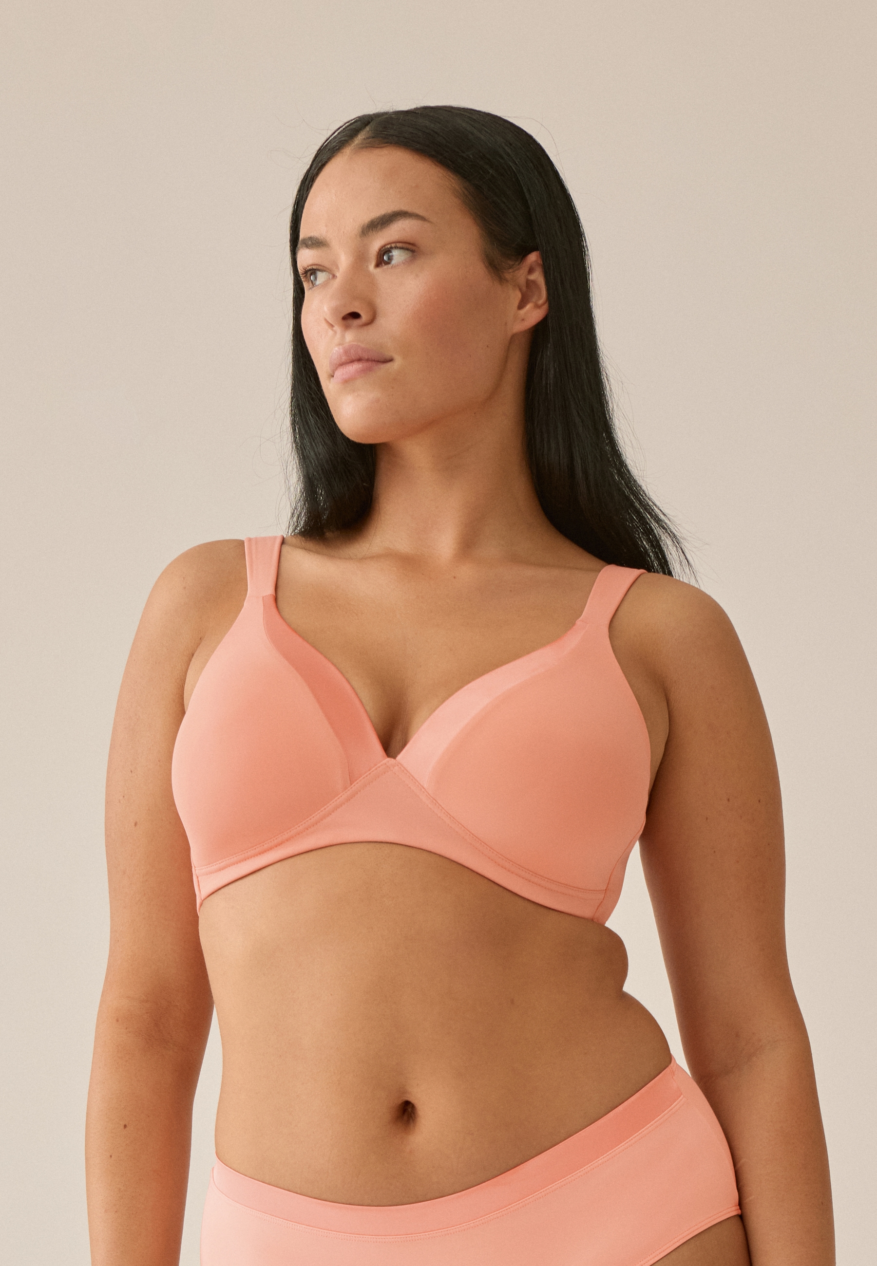 Naturana Bügelloser BH "The Wednesday" 1 Stk. mit Schale, Glanzband, breite günstig online kaufen