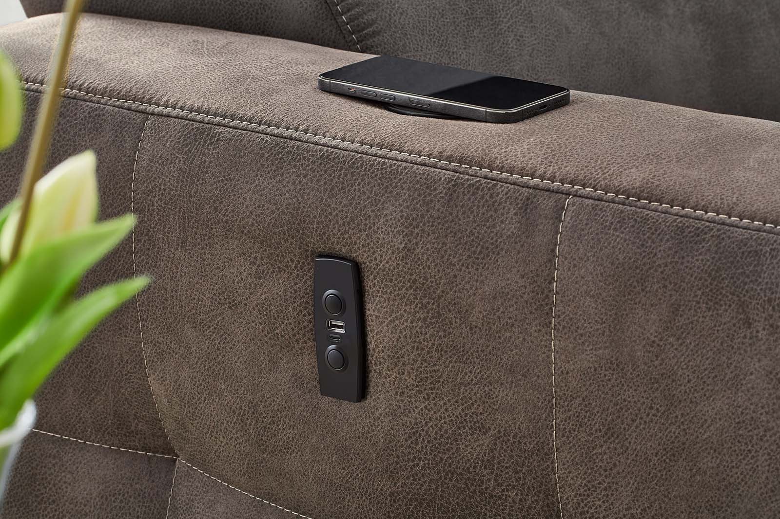 Jockenhöfer Gruppe Ecksofa »Doppio L-Form mit elektromotorischer Relaxfunktion und«, induktiver Lademöglichkeit + USB-A Ladeport, verstellbare Kopfstützen