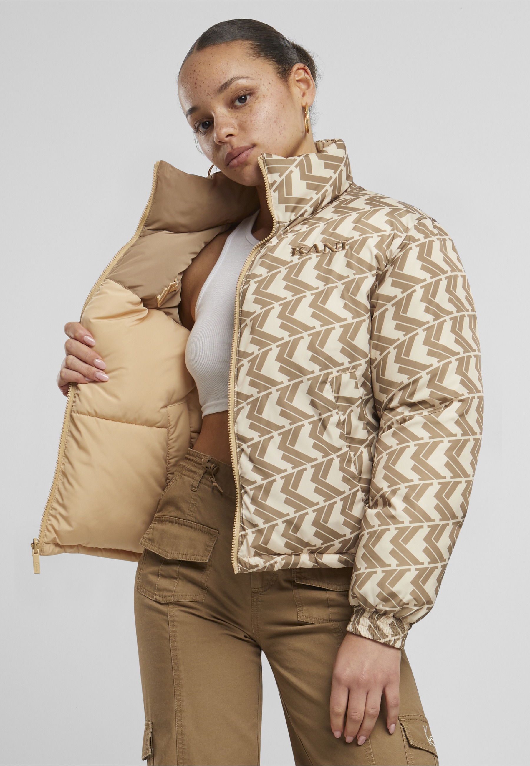 Karl Kani Winterjacke »Karl Kani Karl Kani OG Revsersible Puffer Jacket« 1 Stk. tlg. ohne Kapuze