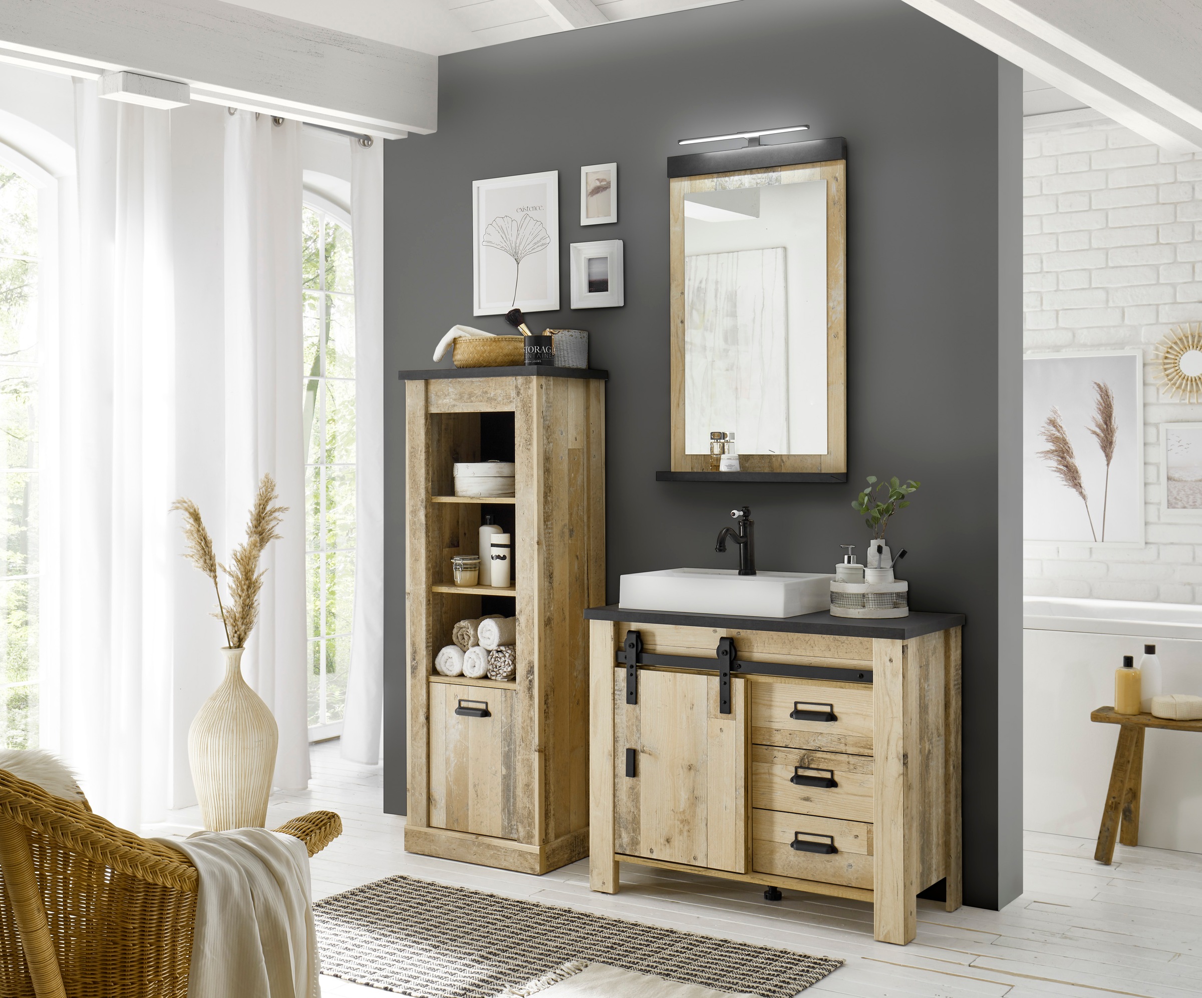 Home affaire Badmöbel-Set »SHERWOOD, Bad im modernen Design, 3-teiliges Badezimmer«, (3 St.), in 2 Farben verfügbar, Scheunentorbeschlag & Apothekergriff aus Metall