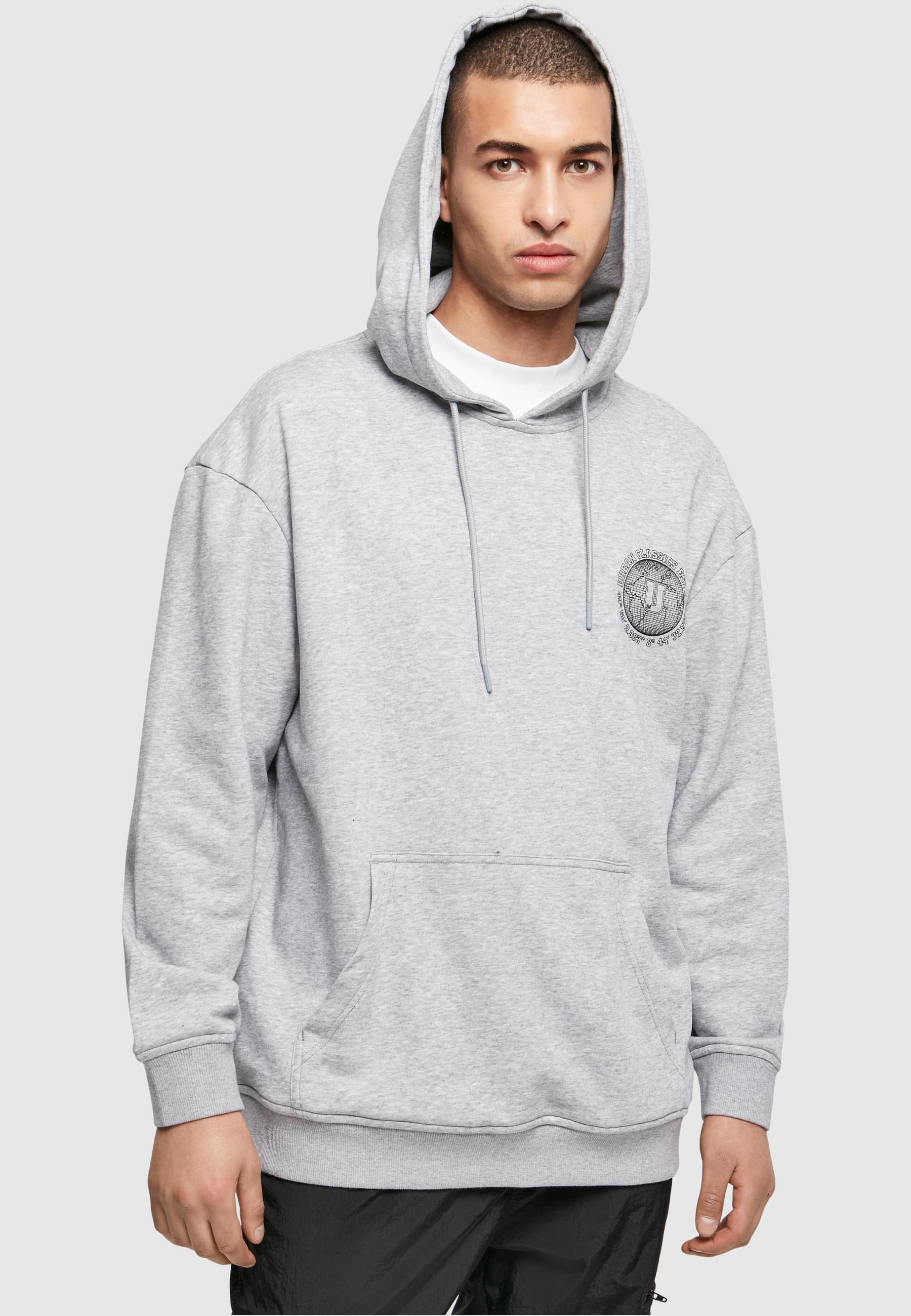 URBAN CLASSICS Sweatshirt »Urban Classics Herren Globetrotter Hoody«, (1 tlg.)