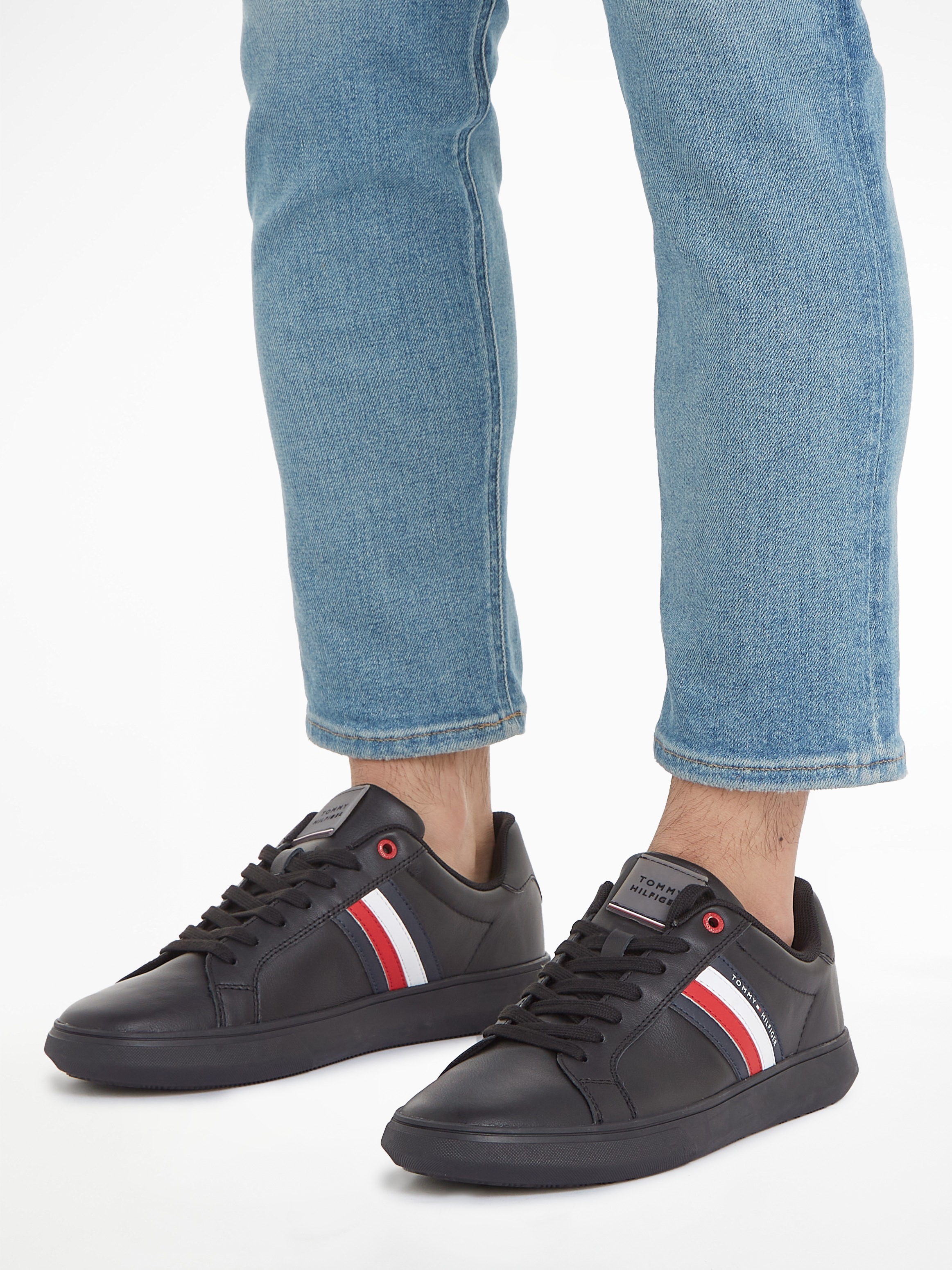 Tommy Hilfiger Sneaker "ESSENTIAL LEATHER CUPSOLE", mit typischen Streifen, günstig online kaufen