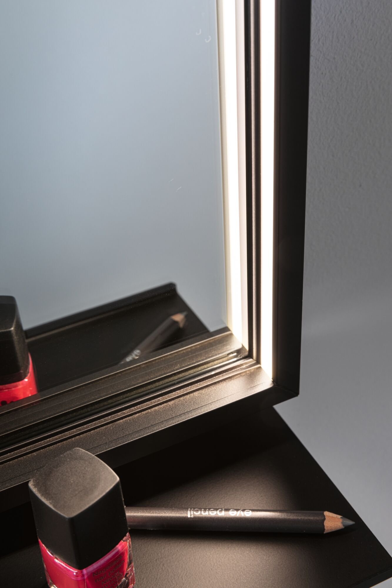 Paulmann LED Bad-Spiegelleuchte »Miro« Schutzart IP44, mit LED-Leuchtmodul, dimmbar, Touch-Funktion. Gr. ca. 45 x 62 cm