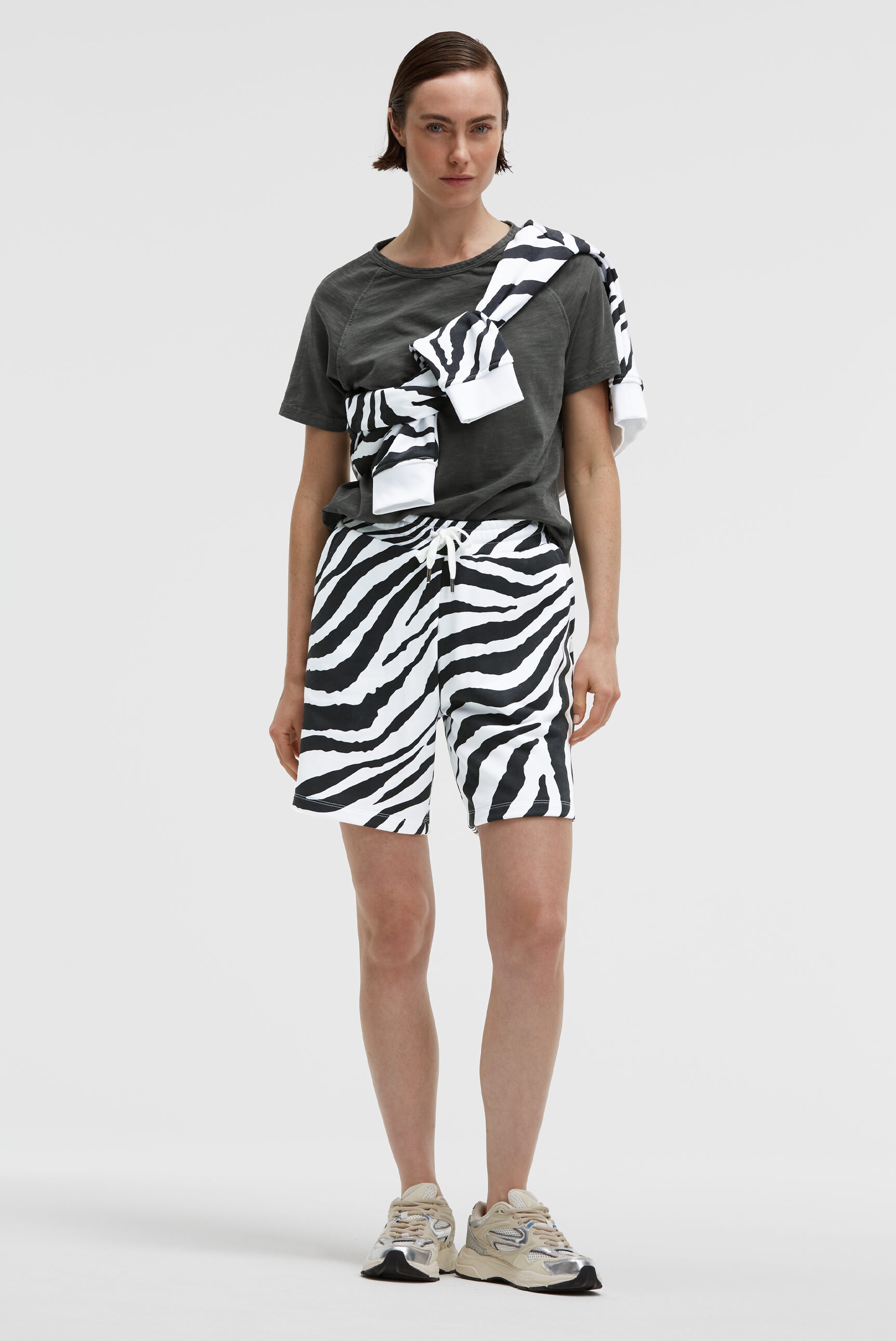 SENSES.THE LABEL Shorts  mit Elastikbund & seitlichen Taschen