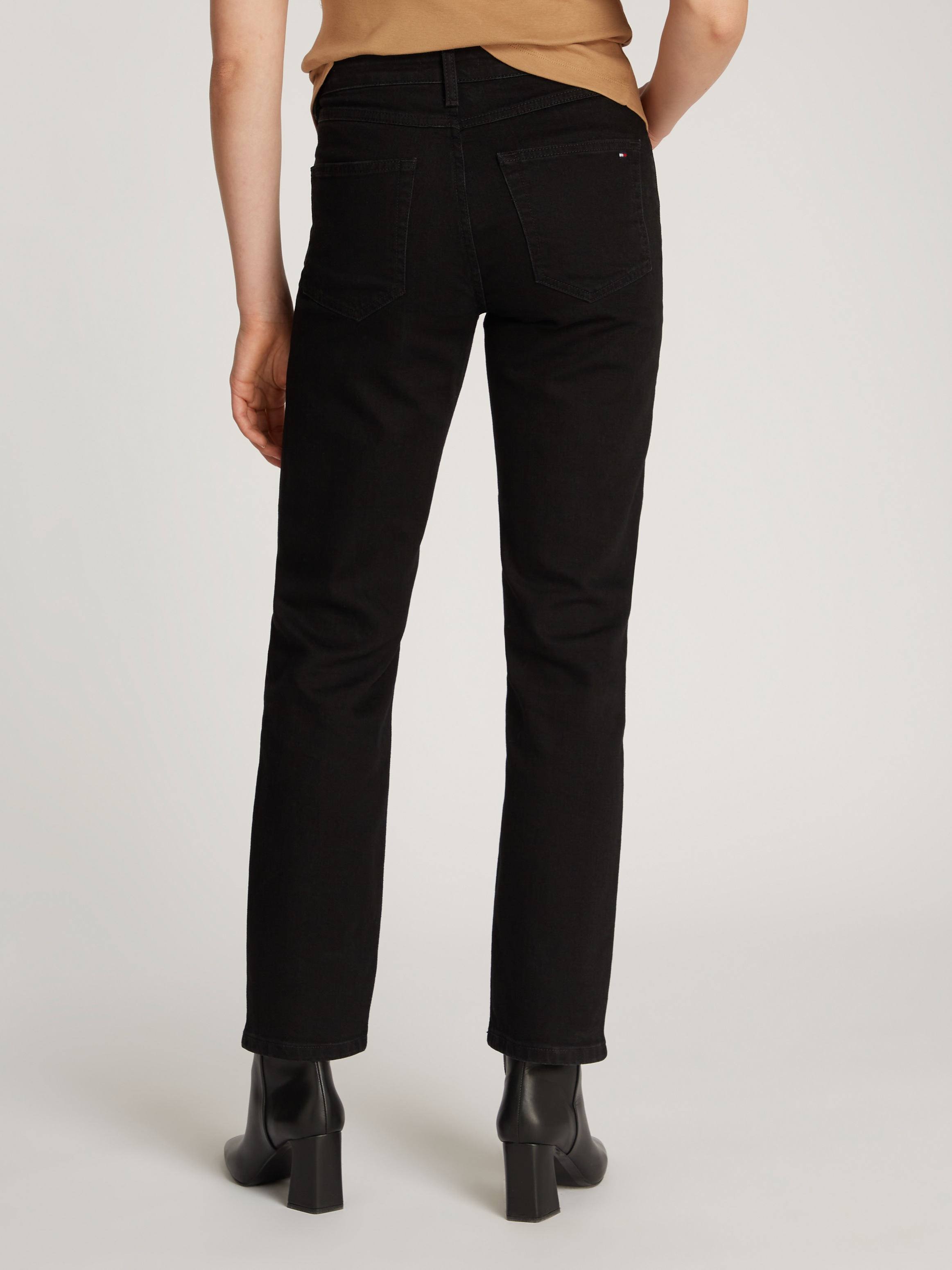 Tommy Hilfiger Straight-Jeans "CLASSIC STRAIGHT RW", mit Logo-Badge, in Knö günstig online kaufen