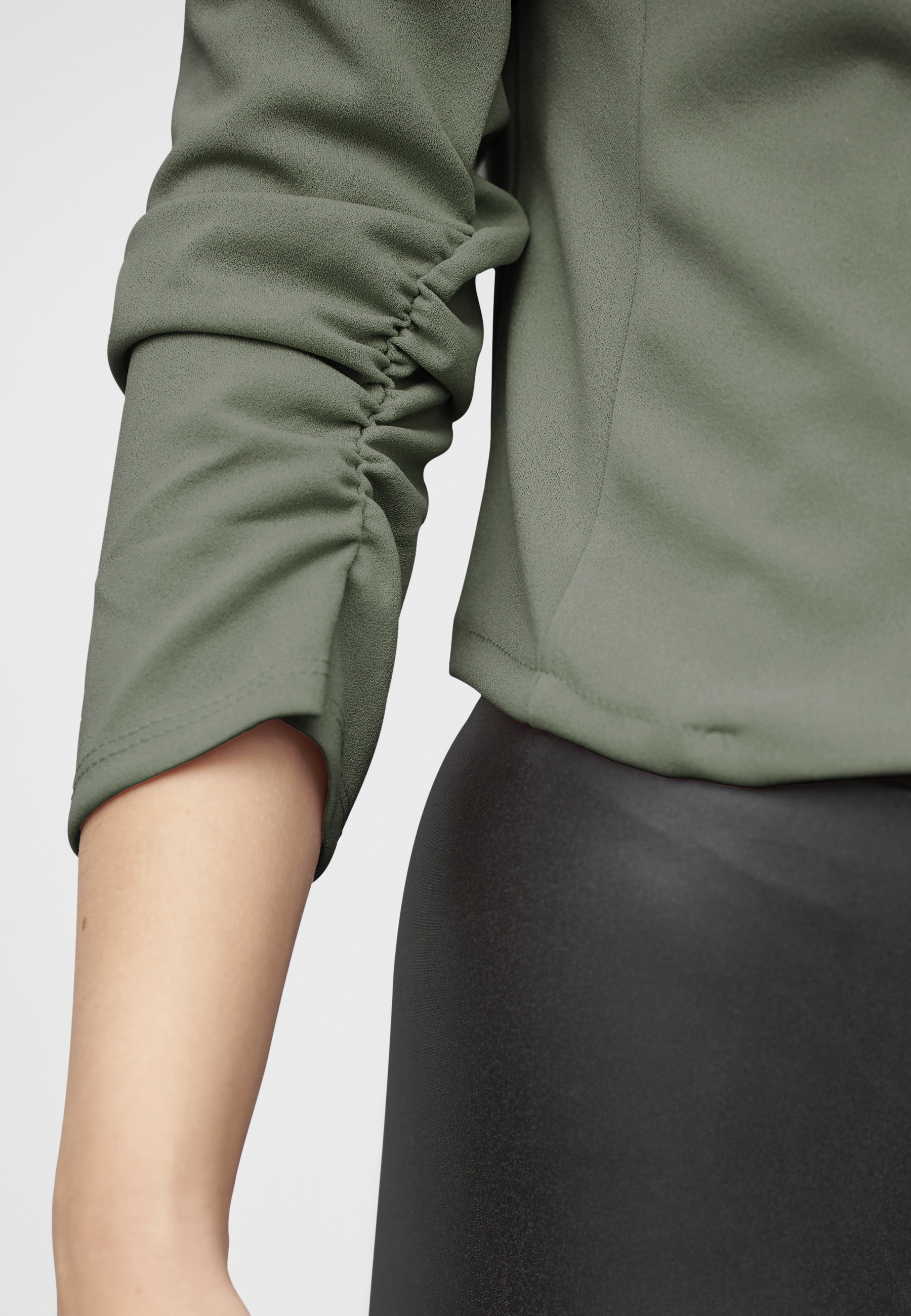 CLOUD 5IVE Strickjacke »CLOUD 5IVE Short Blazer with ruched sleeves« 1