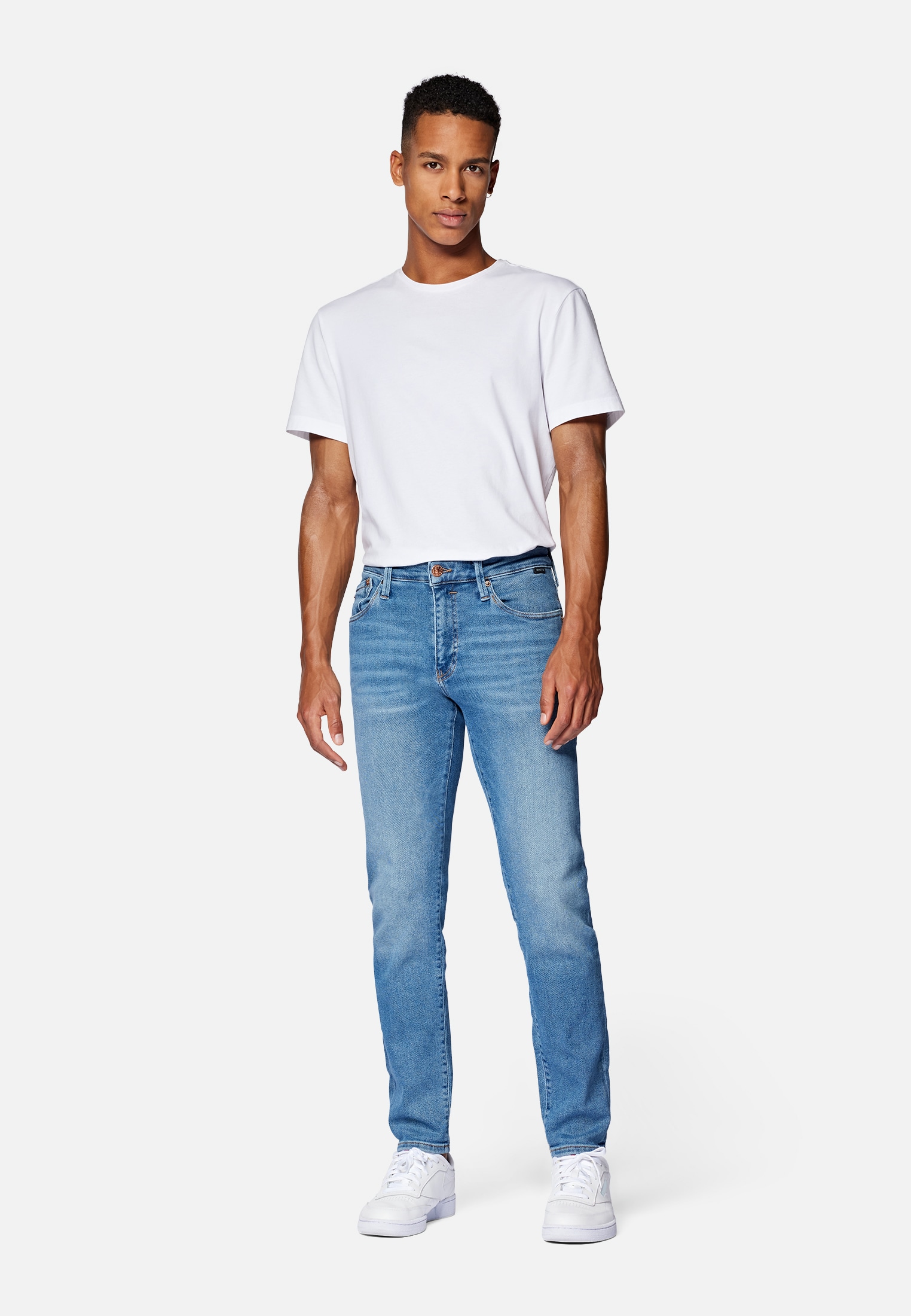 Tapered-fit-Jeans »CHRIS«, Eng zulaufende Jeans