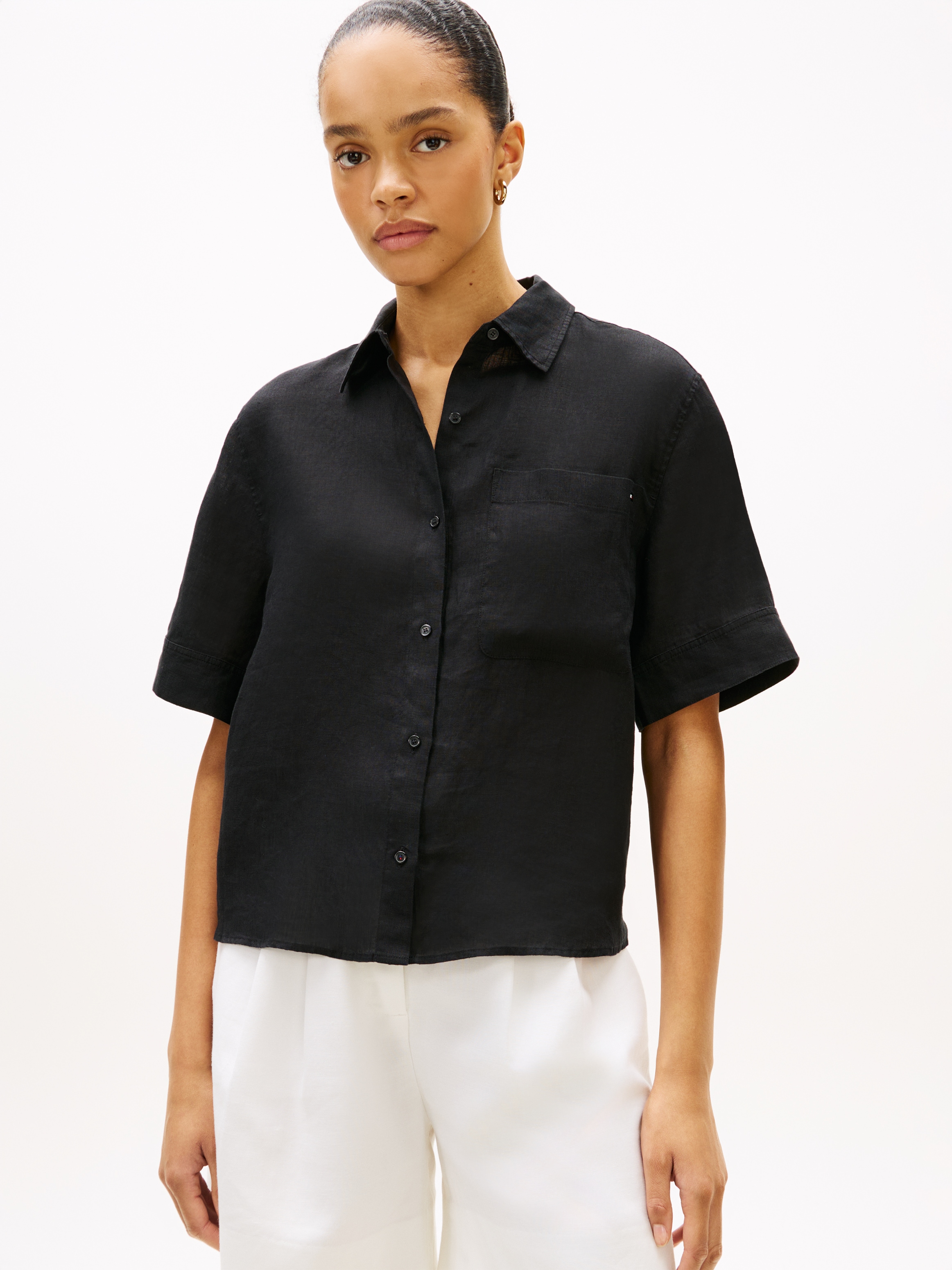 Tommy Hilfiger "ESS LINEN SHORT SLEEVE SHIRT" mit aufgesetzter Brusttasche und Flag-Stickerei, reines Leinen