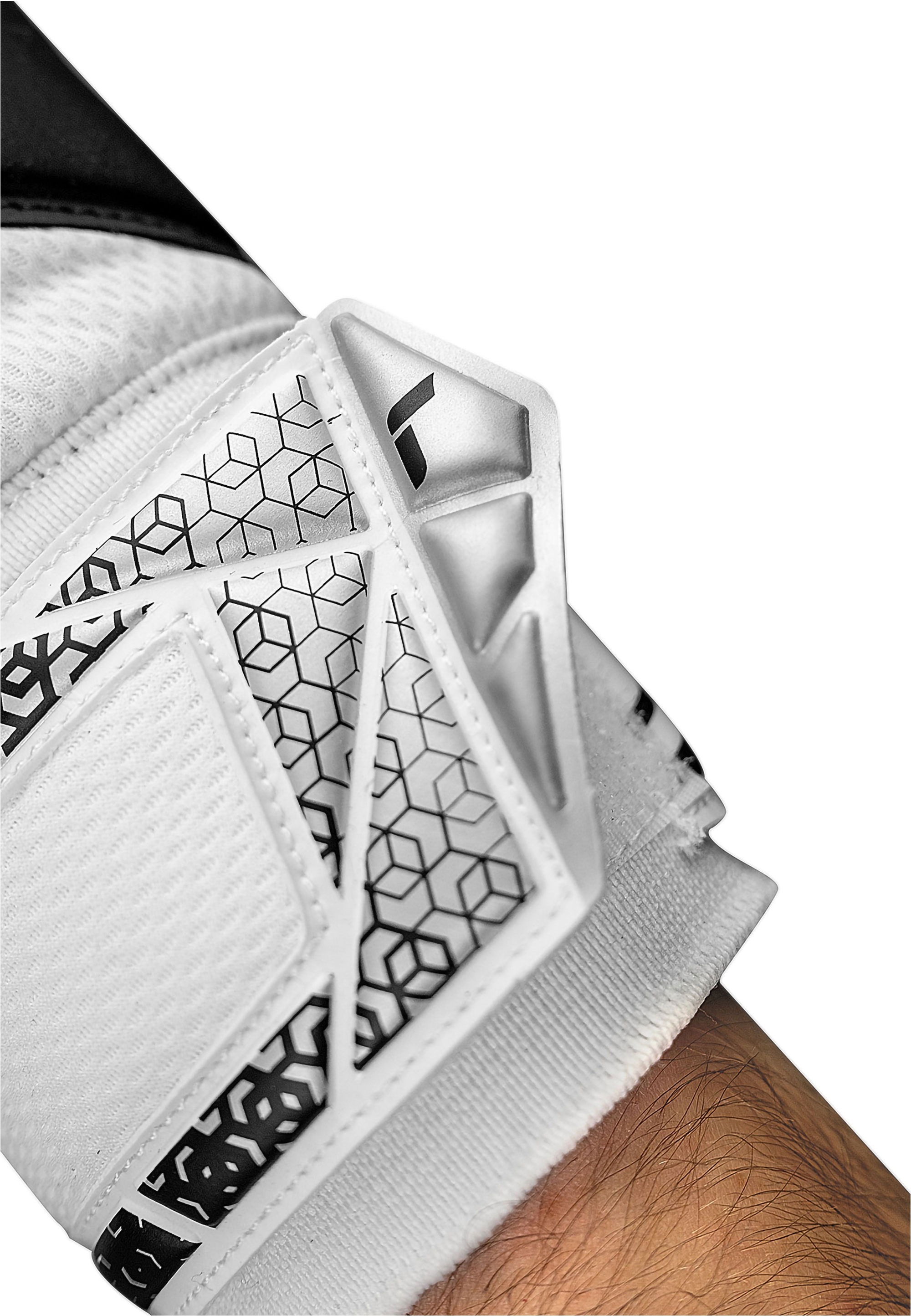 Reusch Torwarthandschuhe »Attrakt Gold NC«, mit Negative Cut