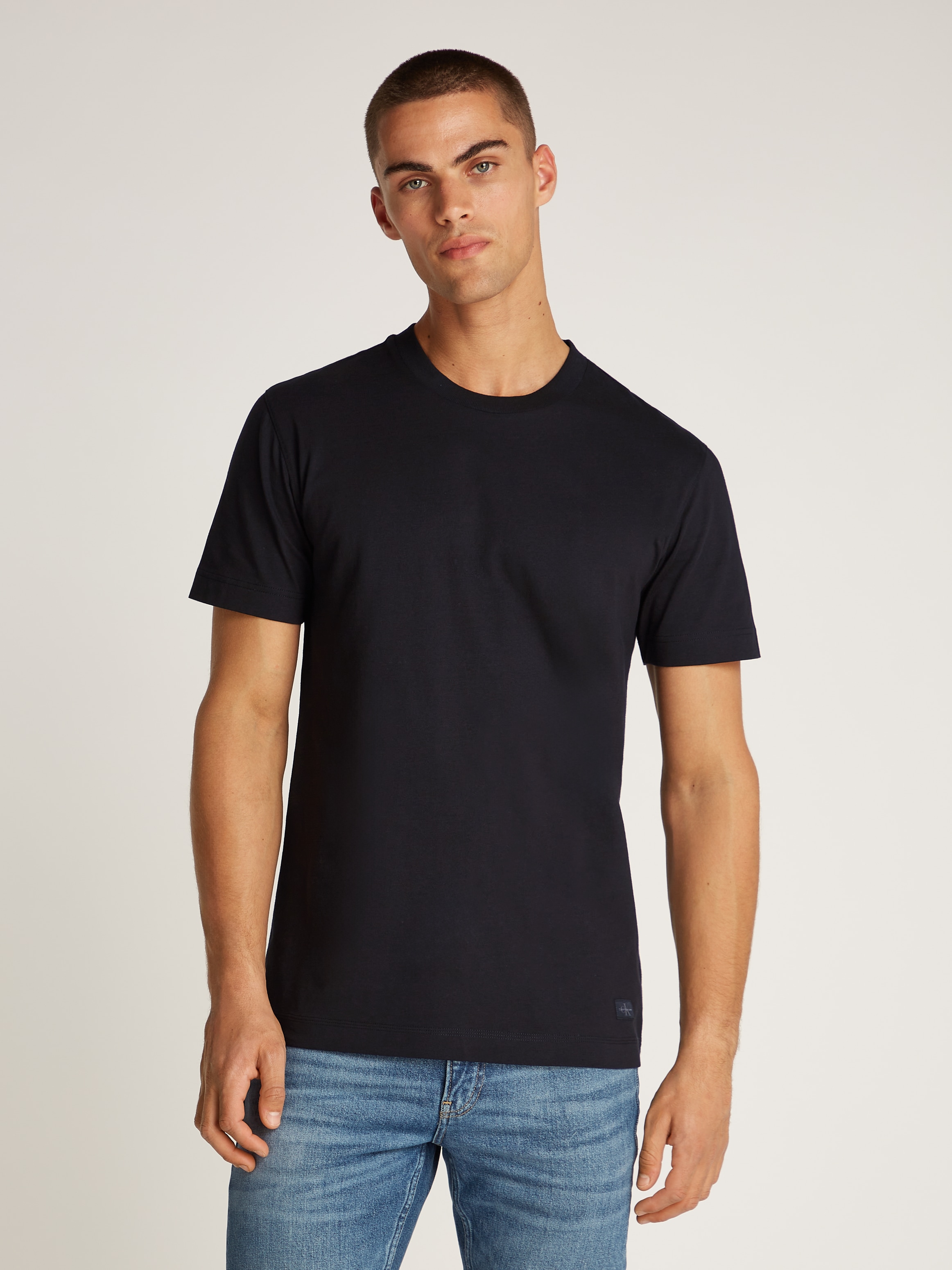 Calvin Klein Jeans Rundhalsshirt »WOVEN LABEL REGULAR TEE«, Logostickerei