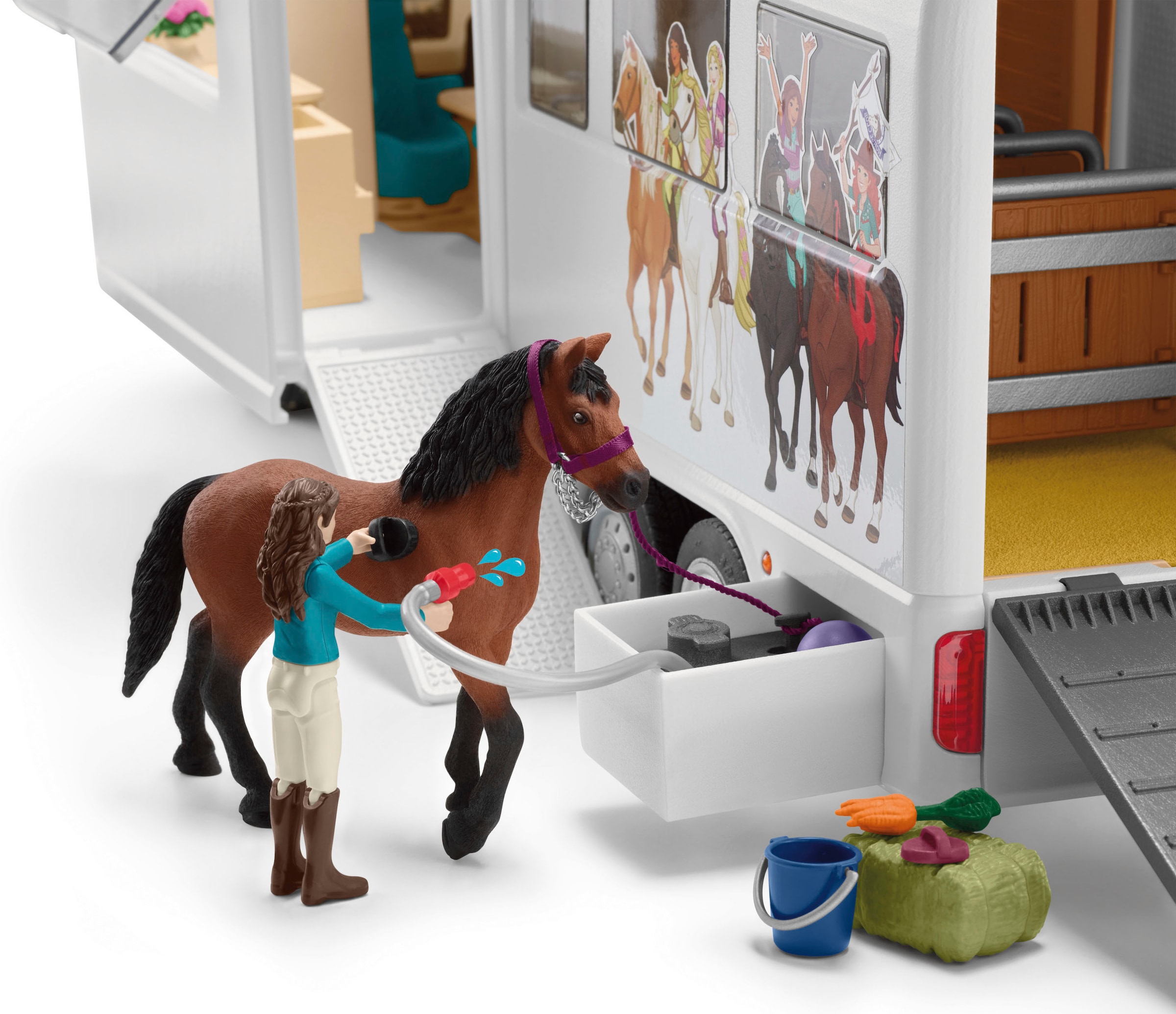 Schleich® Spielwelt »HORSE CLUB, Pferdetransporter (42619)«, Made in Europe