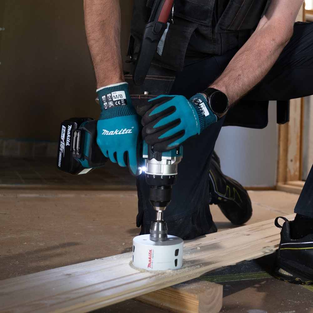 Makita Akku-Bohrschrauber »»DDF492RG3J« 18V, max. 141 Nm, Inkl. 3x 6Ah Akku und Ladegerät« extrastark, bürstenlos, für intensive Bohrungen und Verschraubungen