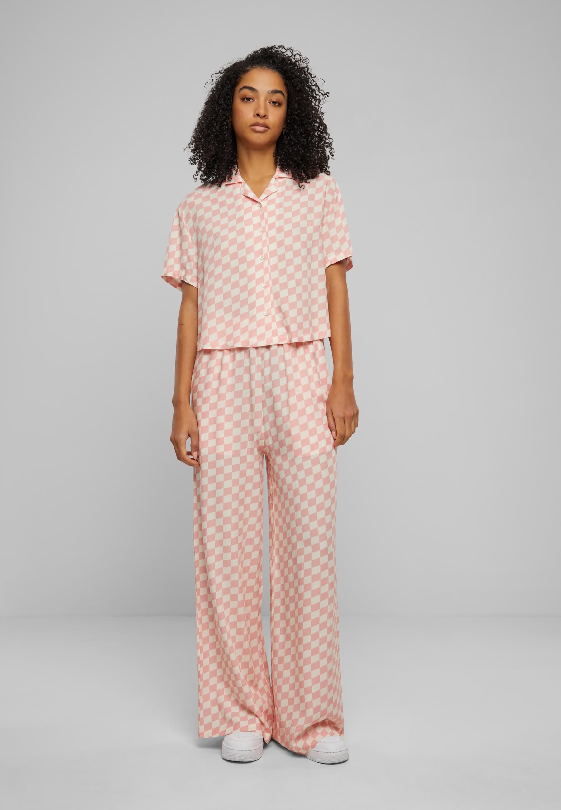 URBAN CLASSICS T-Shirt »Urban Classics Damen Ladies Resort Shirt«, (1 tlg.)