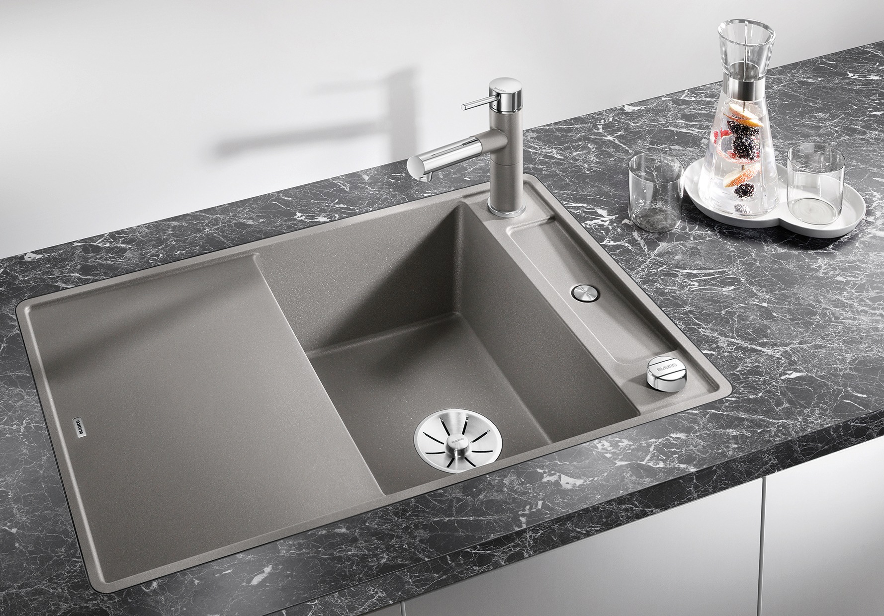 Blanco Granitspüle »AXIA III 45 S-F« 1 Stk. tlg. inklusive gratis Esche-Compound-Brückenschneidebrett
