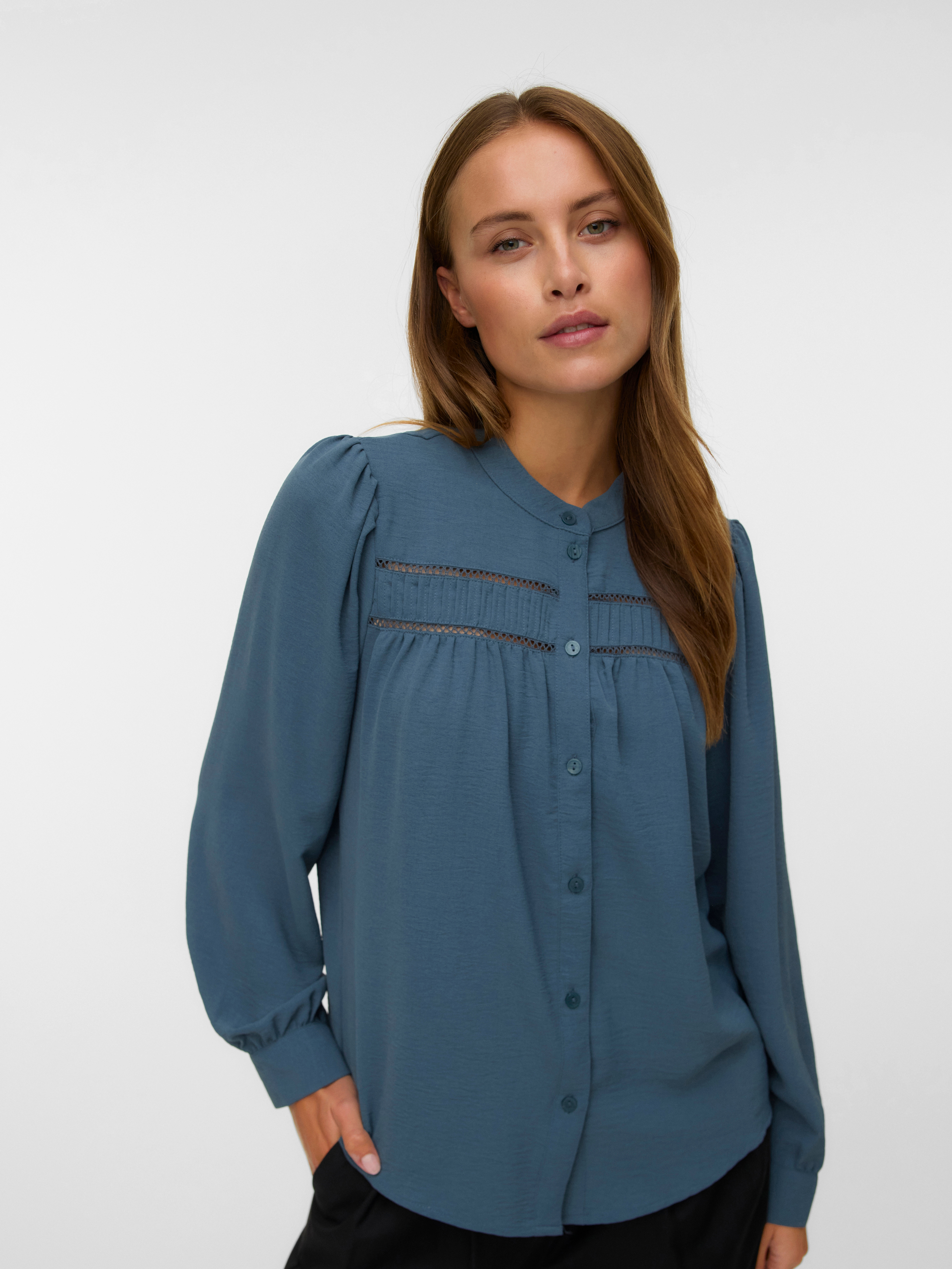 Vero Moda Langarmbluse "VMEMMA LS LACE SHIRT WVN GA NOOS" Polyester, loose fit