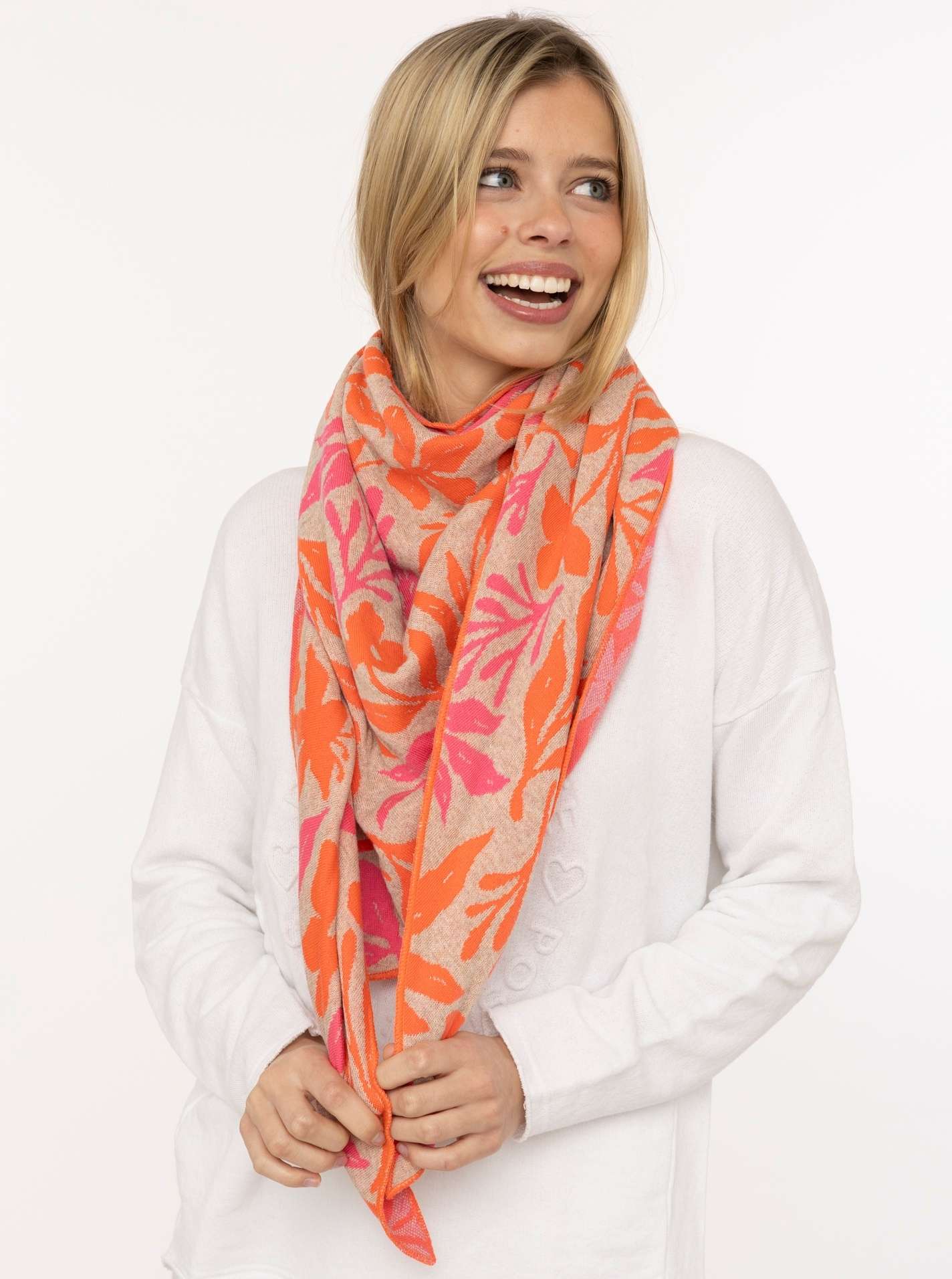Zwillingsherz Dreieckstuch ""Blätter Mix"" florales Muster, leuchtende Farben, Mode Tuch