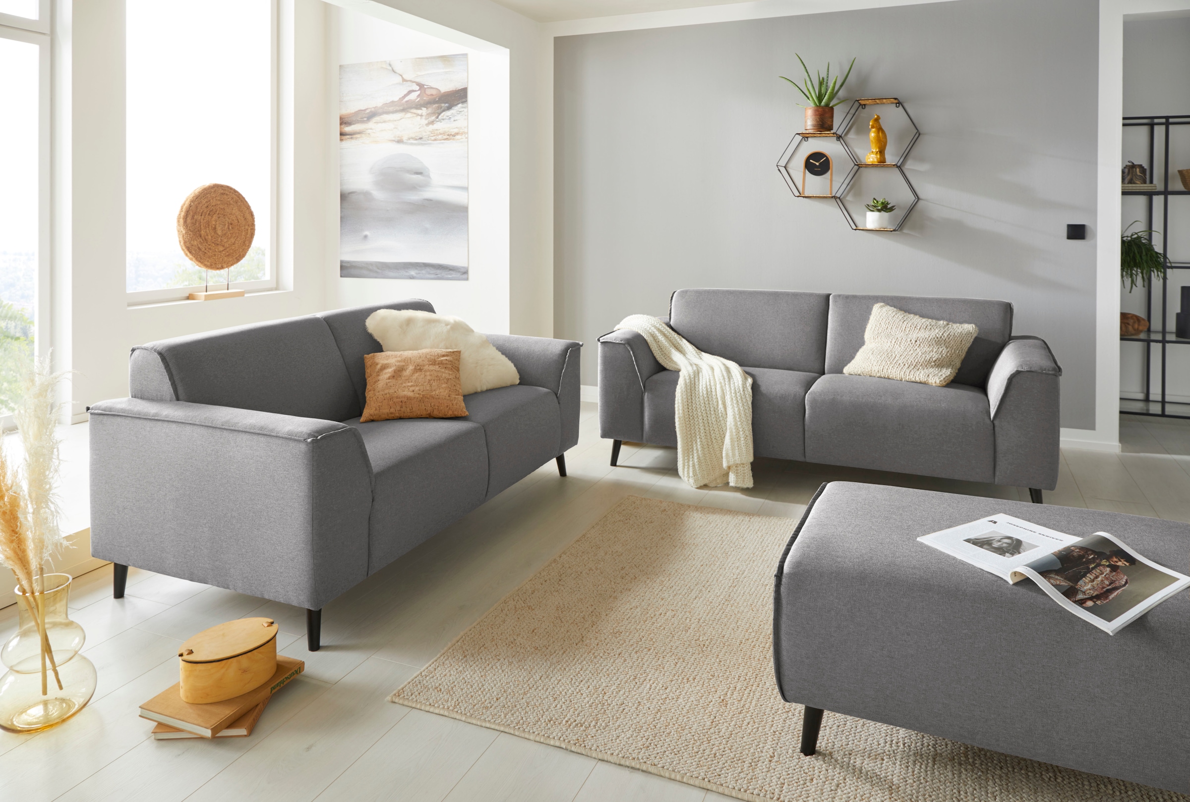 DOMO collection 2-Sitzer »Amora moderne Formensprache, tolle Verarbeitungsdetails, komfortabel«, mit Federkern für hohen Sitzkomfort