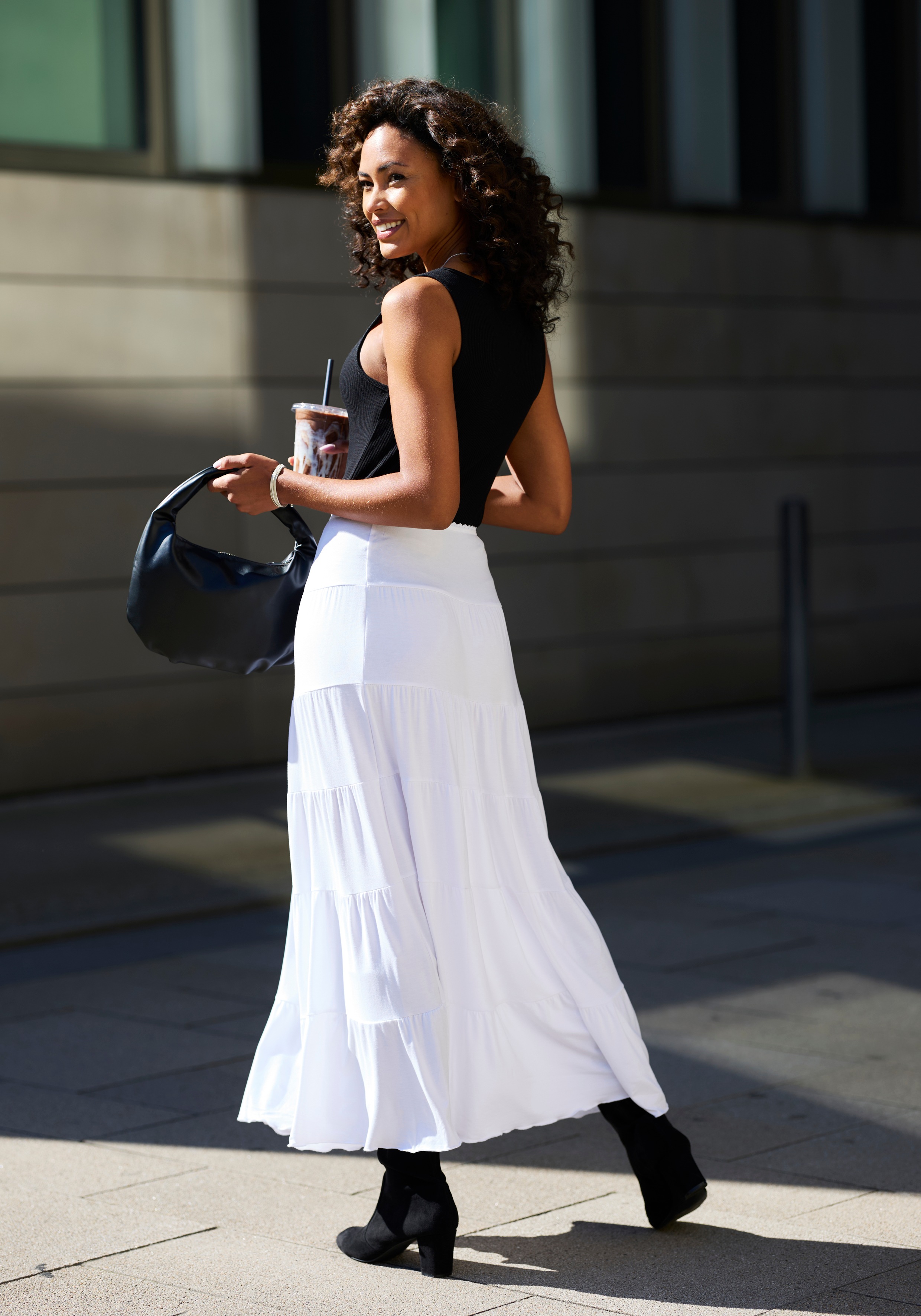 Thumbnail - Beachtime Maxirock mit Volants, elastischer Jerseyrock, Strandrock