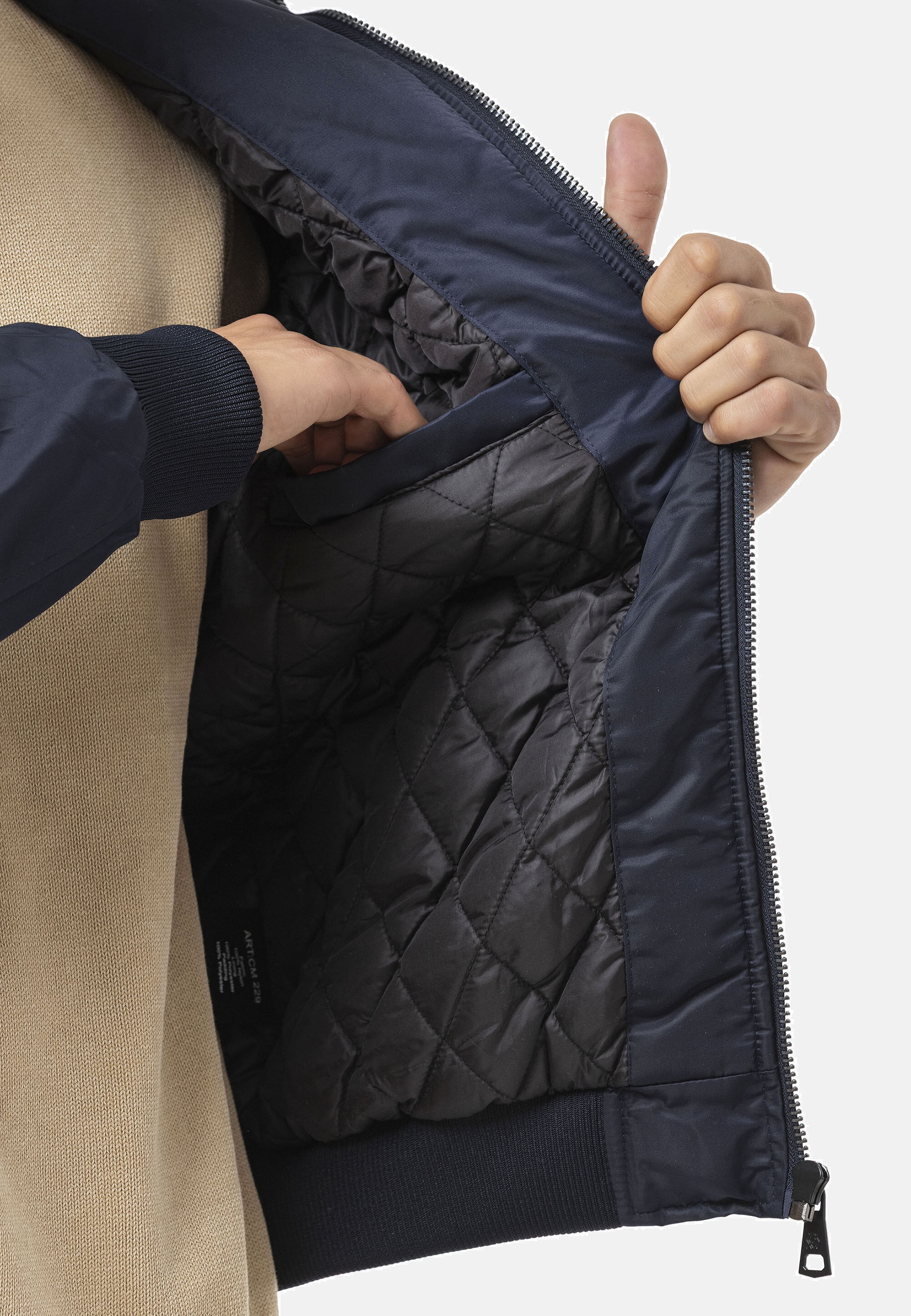 Cipo & Baxx Winterjacke »CM229« mit Kapuze